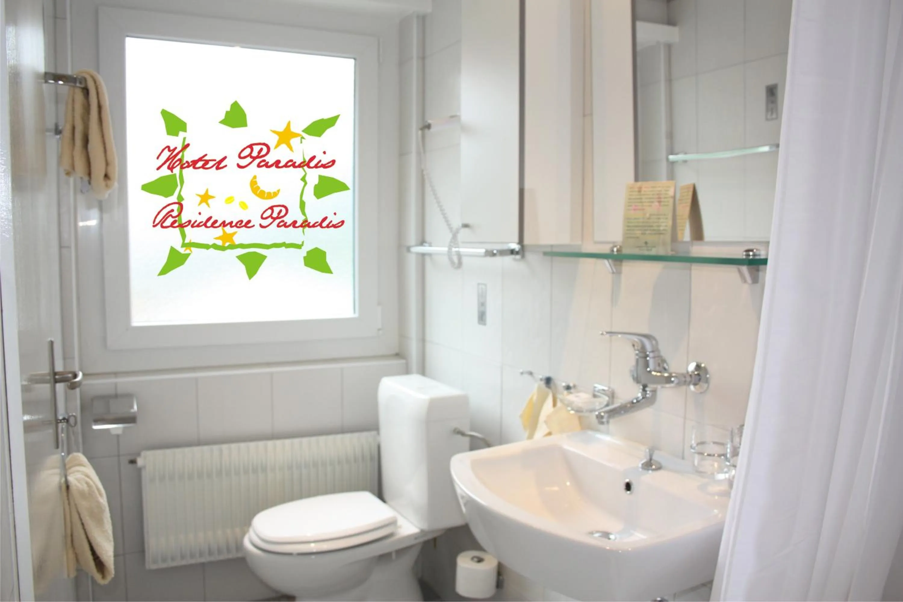 Toilet in Hotel Paradis-Leukerbad-Therme