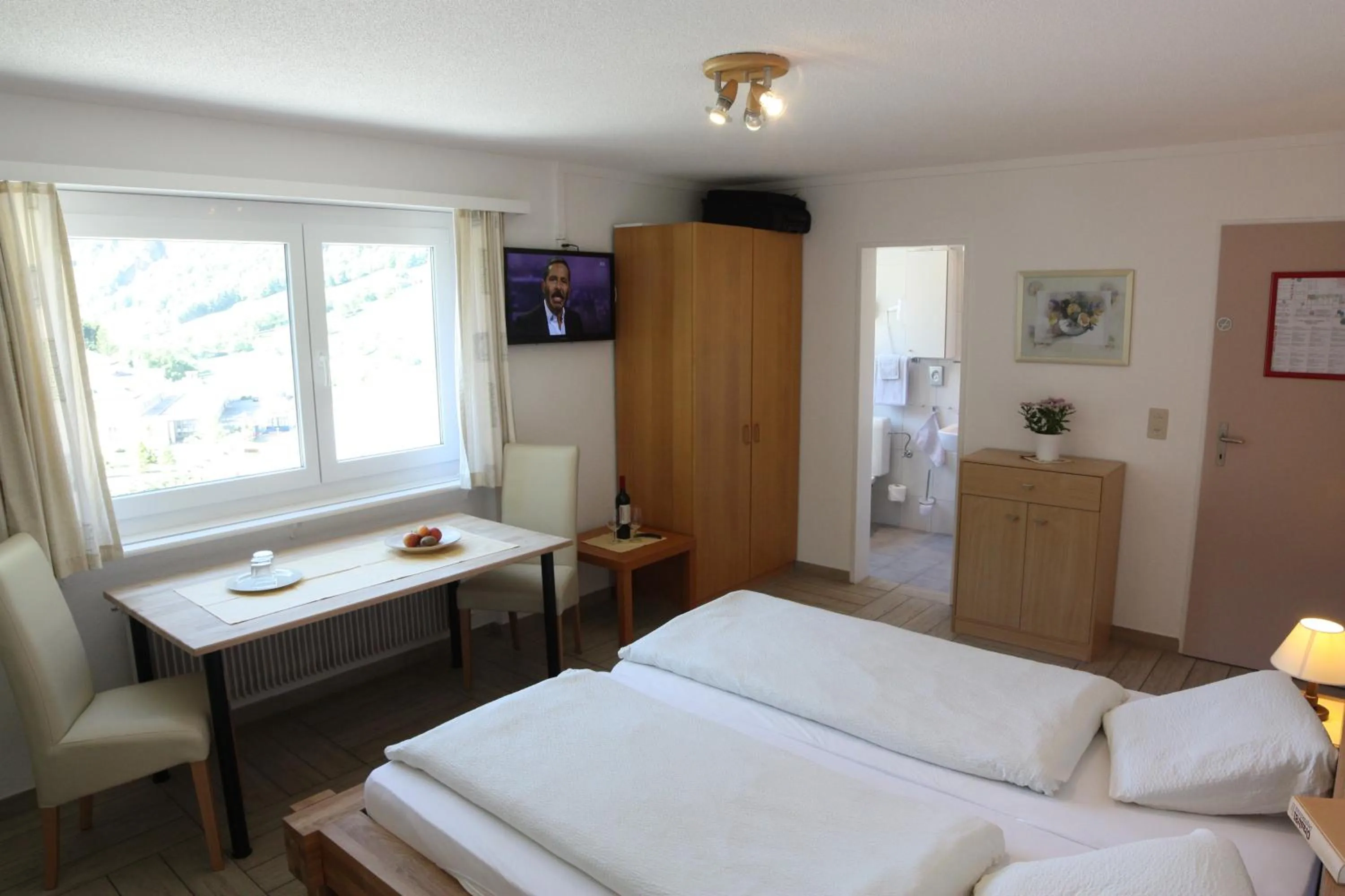 Photo of the whole room, Bed in Hotel Paradis-Leukerbad-Therme