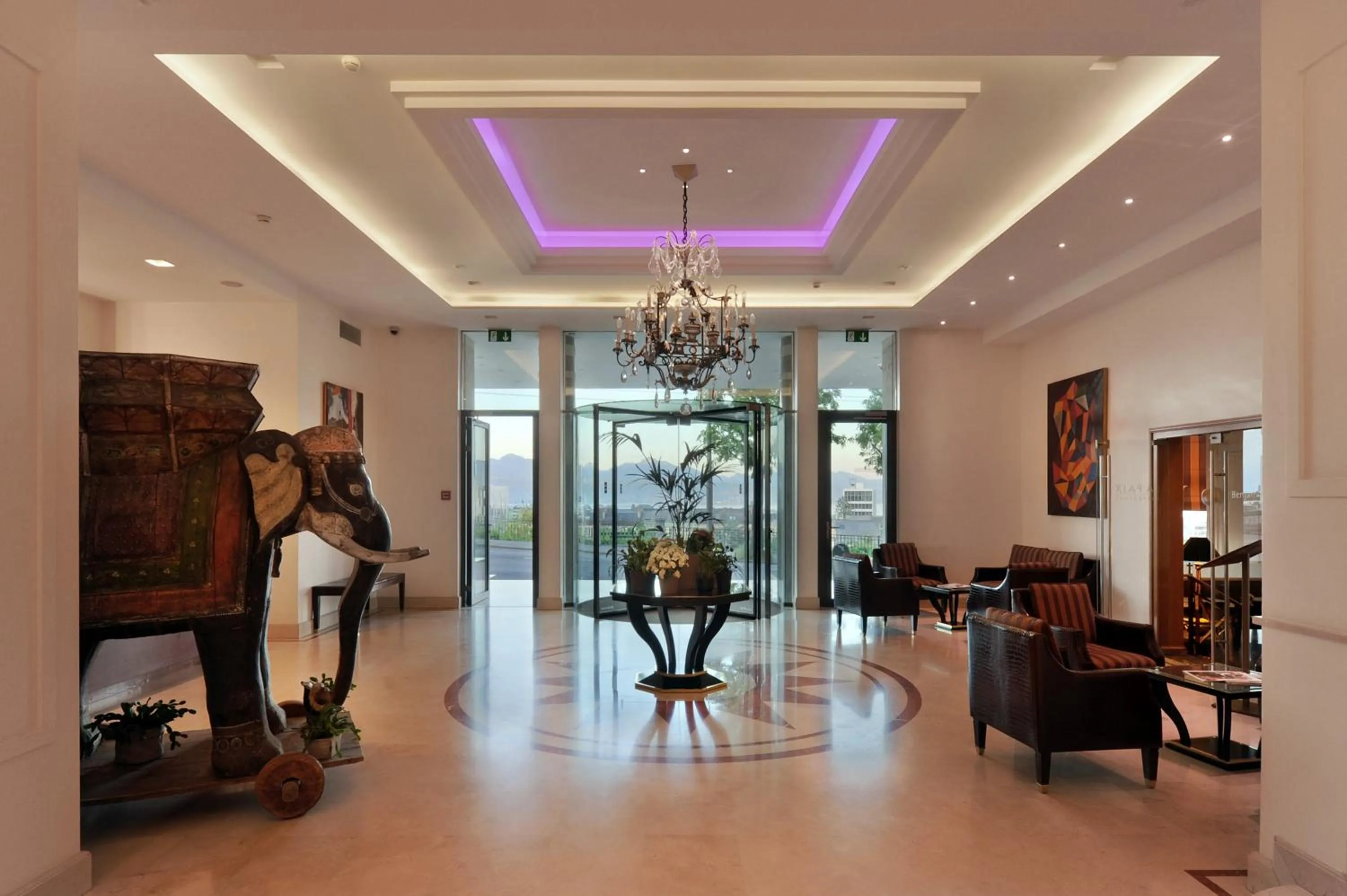 Seating area in Hôtel de la Paix Lausanne