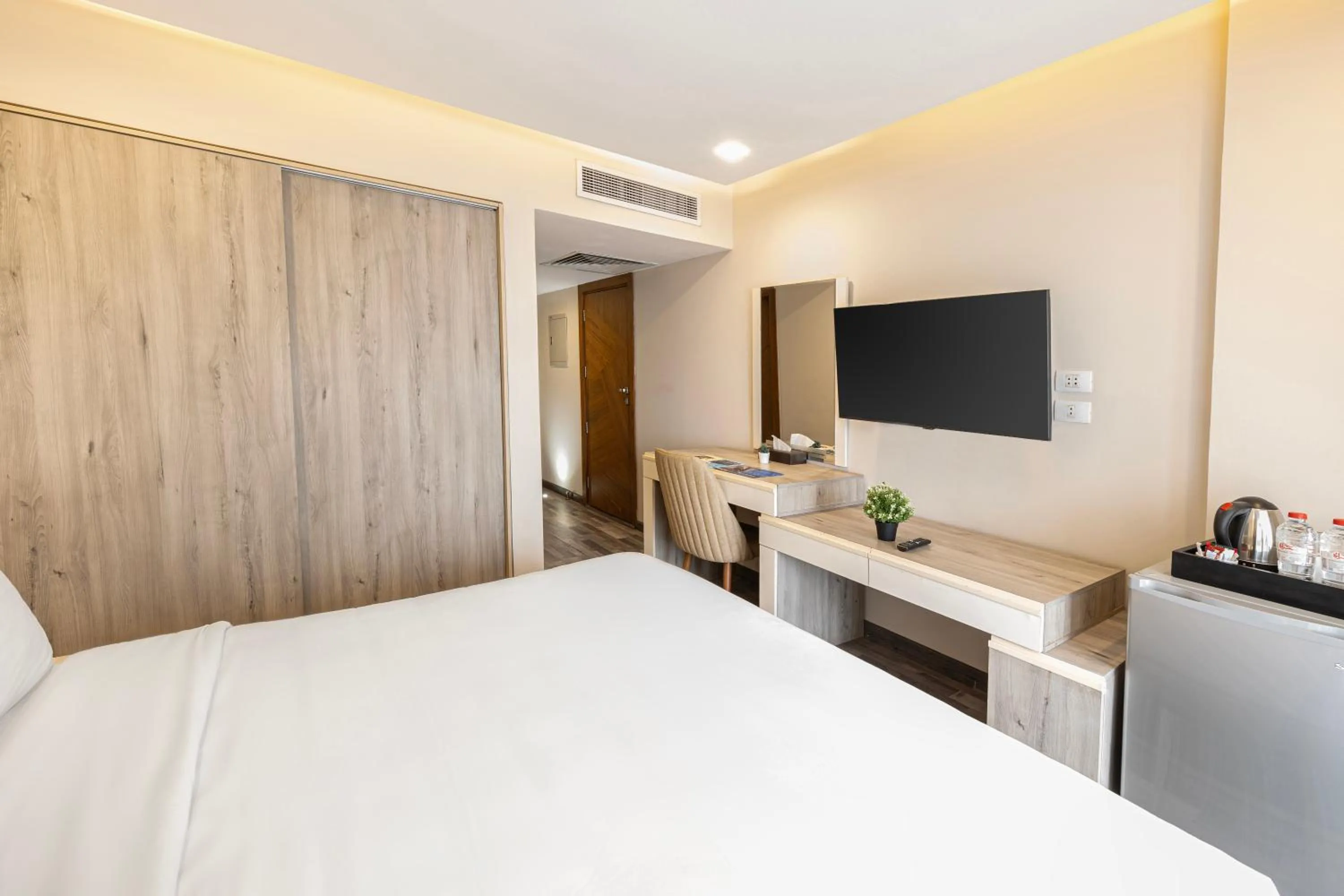 Deluxe Double or Twin Room in Ocean Blue Studios