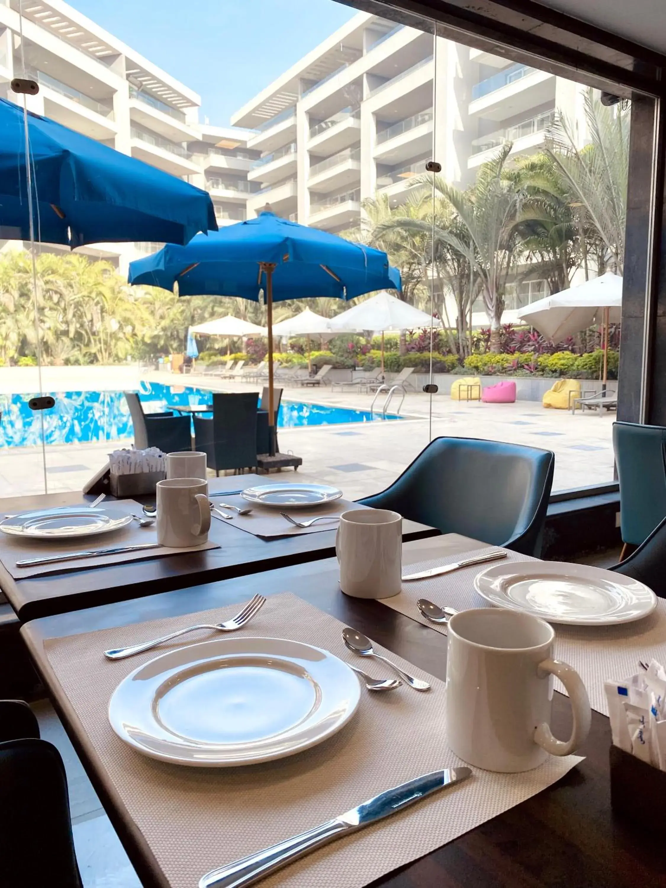 Restaurant/places to eat in Ocean Blue Studios Restaurant/places to eat in Ocean Blue Studios