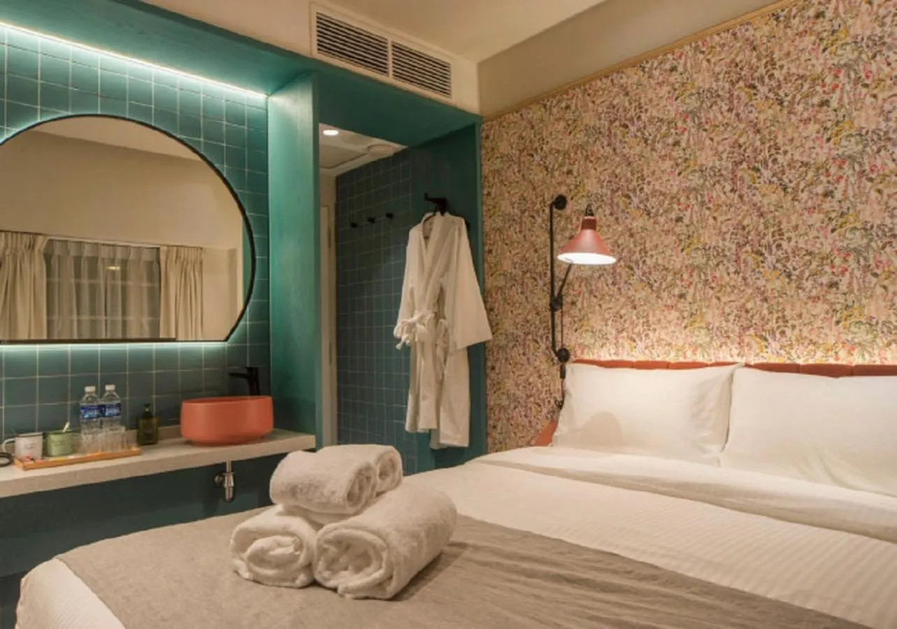 Guests, Bed in The Great Madras by Hotel Calmo