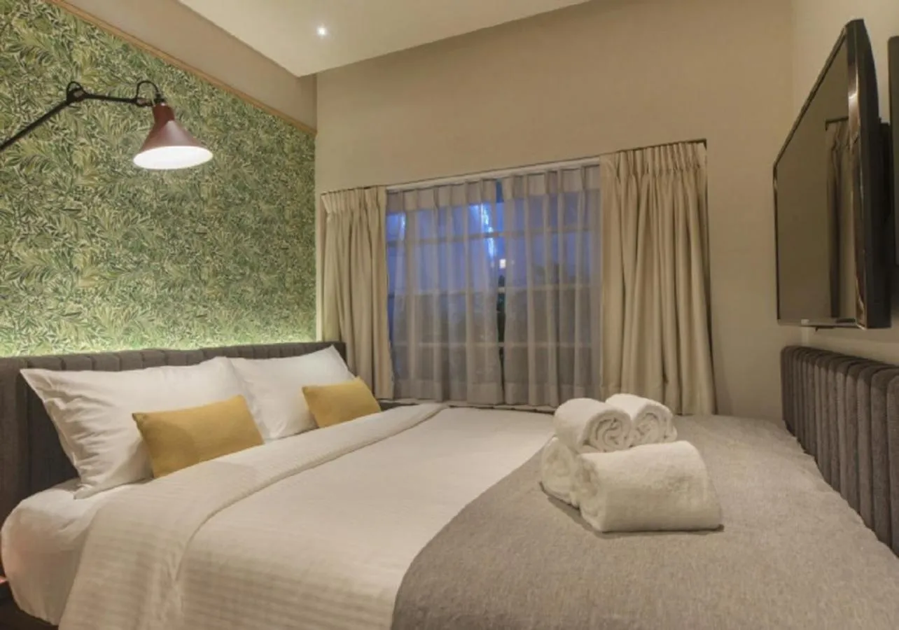 Guests, Bed in The Great Madras by Hotel Calmo