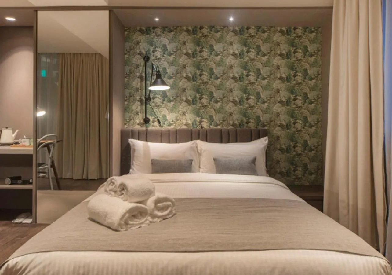 Guests, Bed in The Great Madras by Hotel Calmo