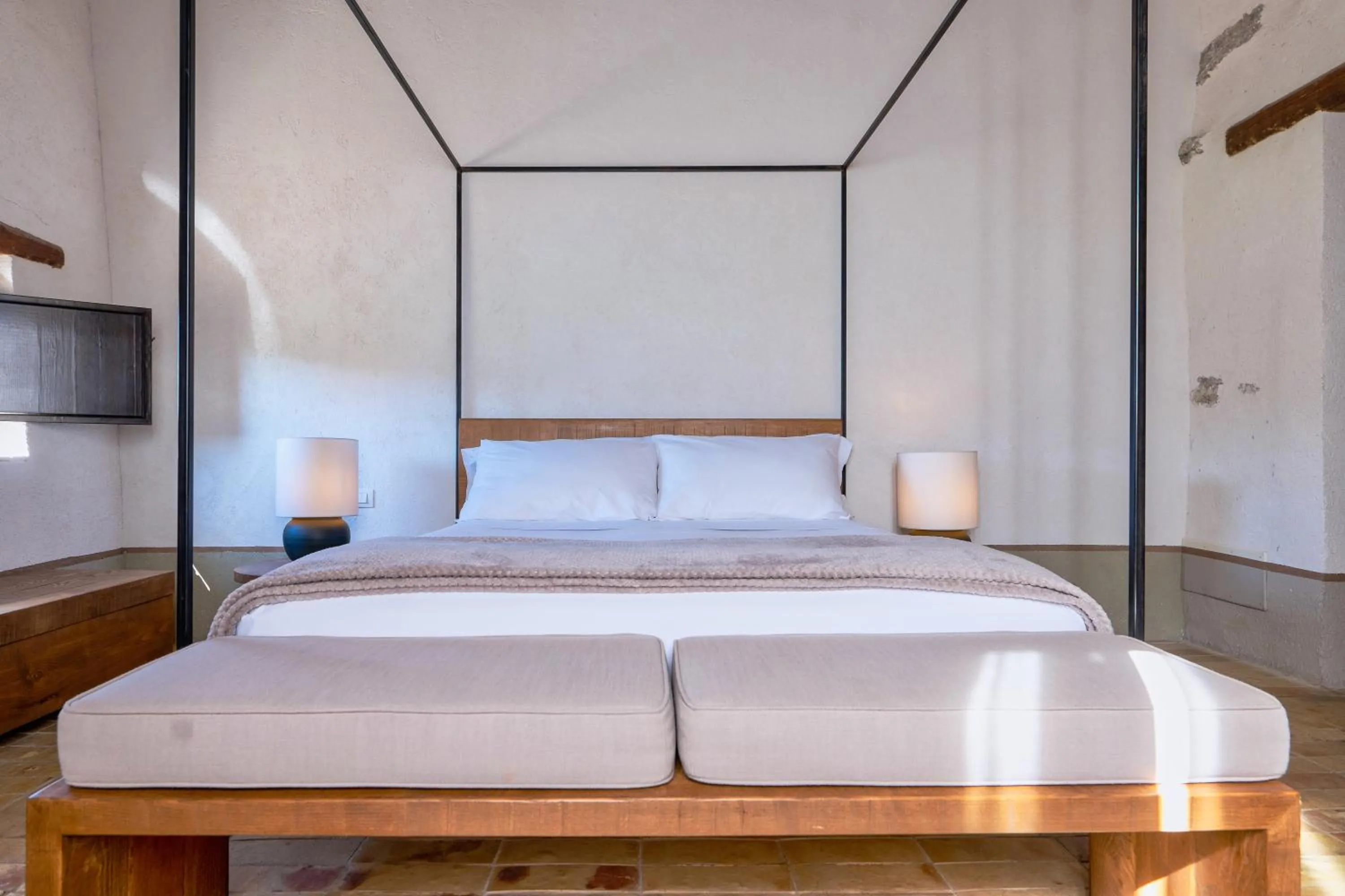 Photo of the whole room, Bed in Borgo delle Pietre