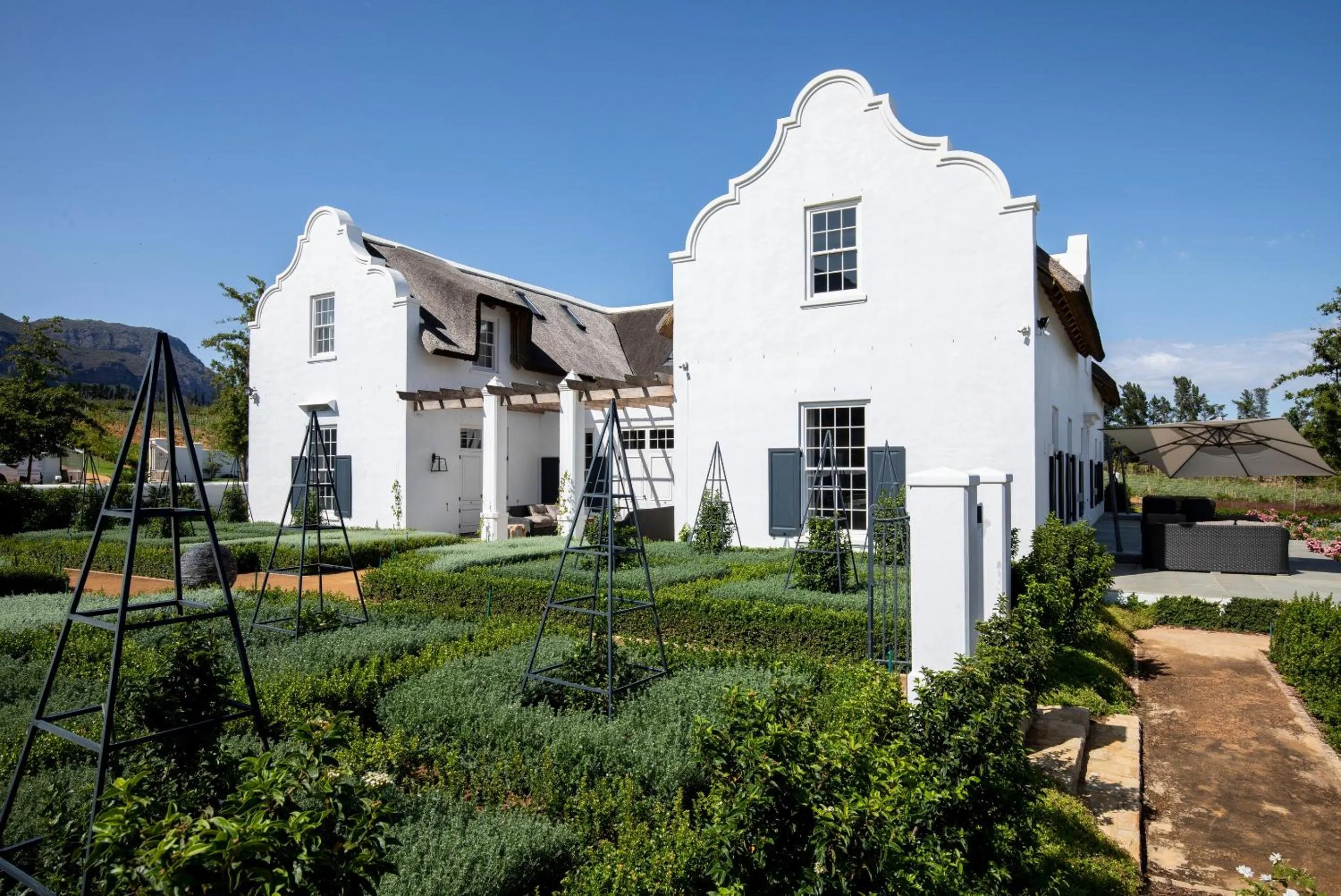 Property building in Brookdale Estate - Manor House