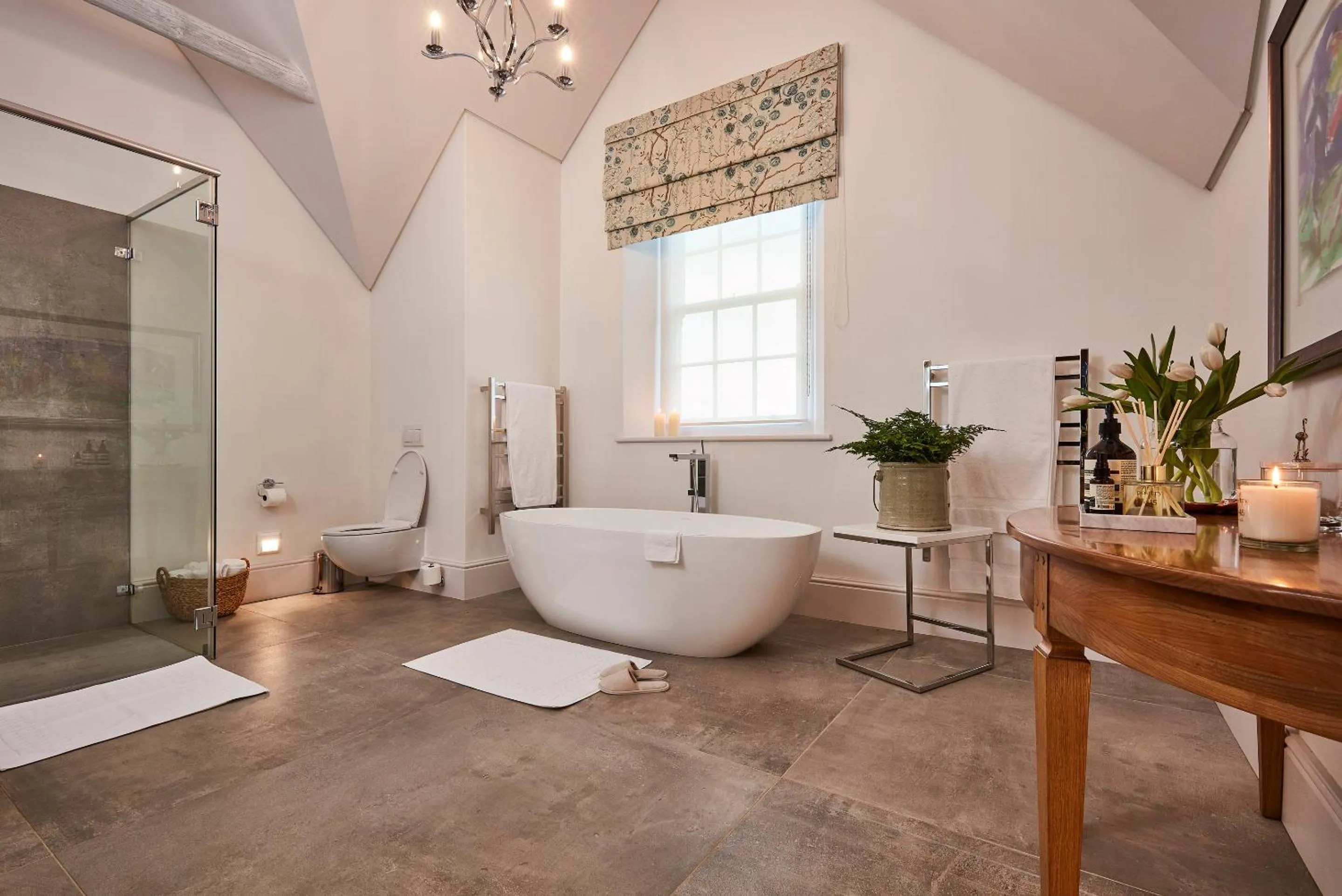 Shower in Brookdale Estate - Manor House