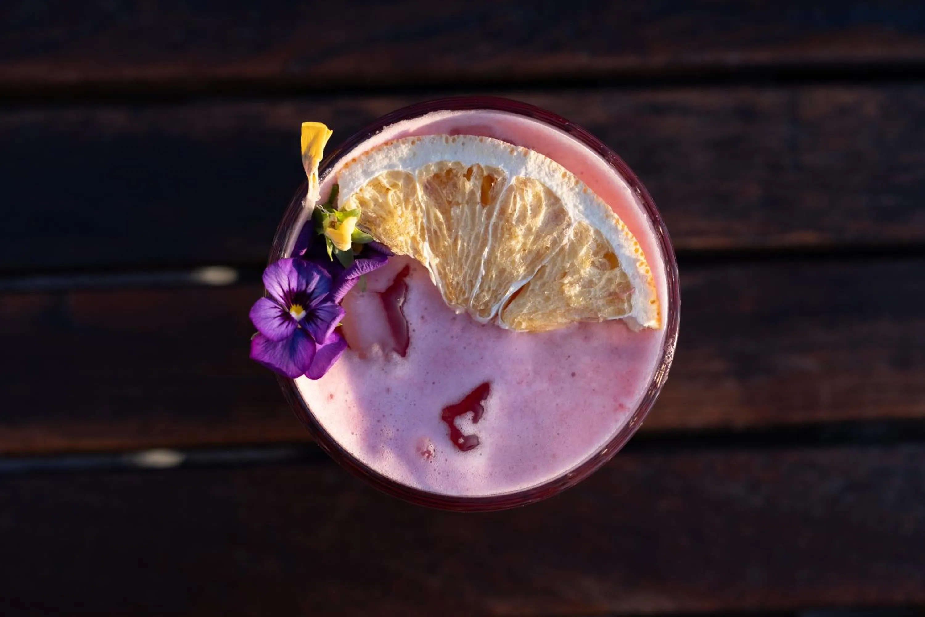 Lounge or bar in Solo Boutique Hotel