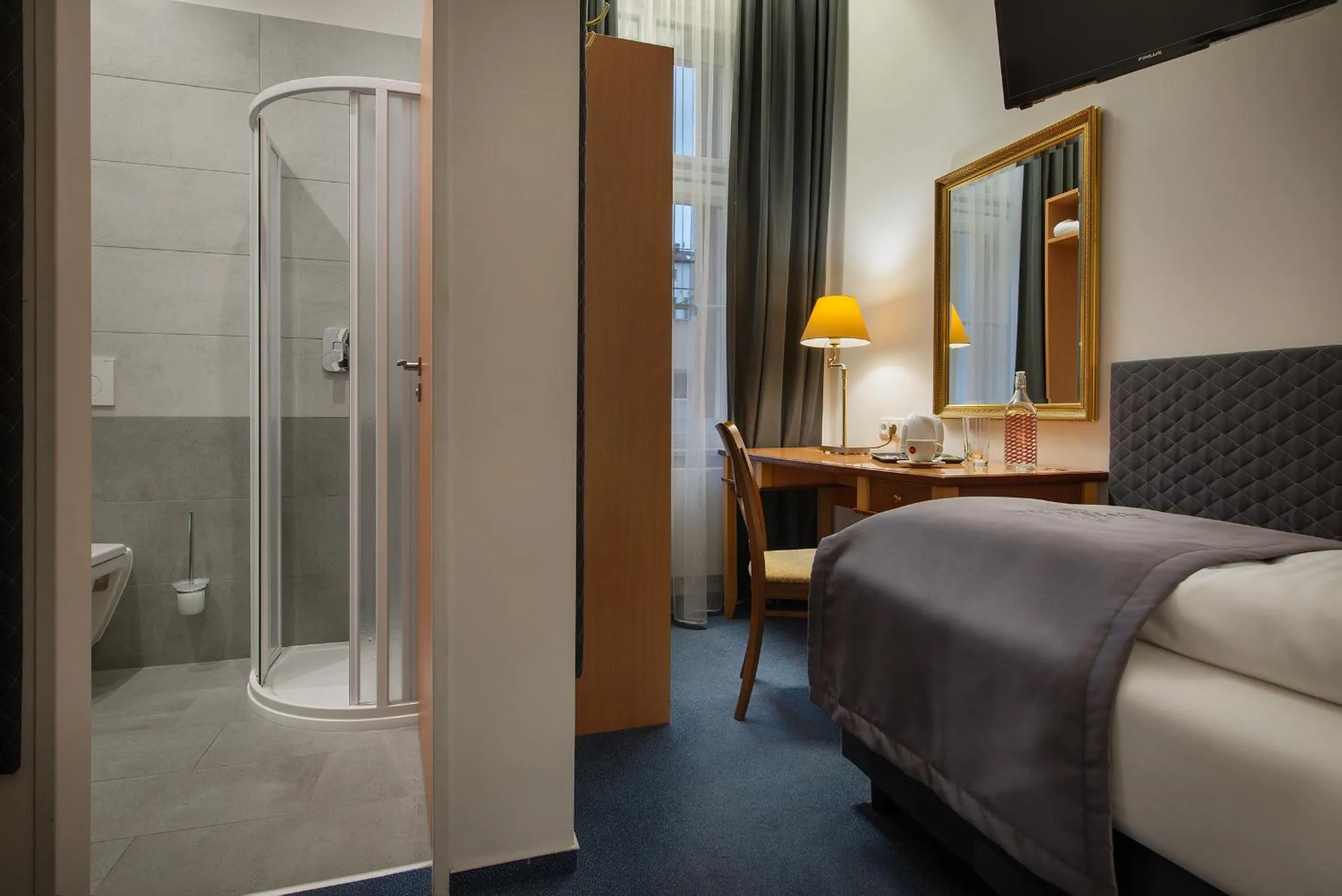 Photo of the whole room, Bed in Prague Season Hotel