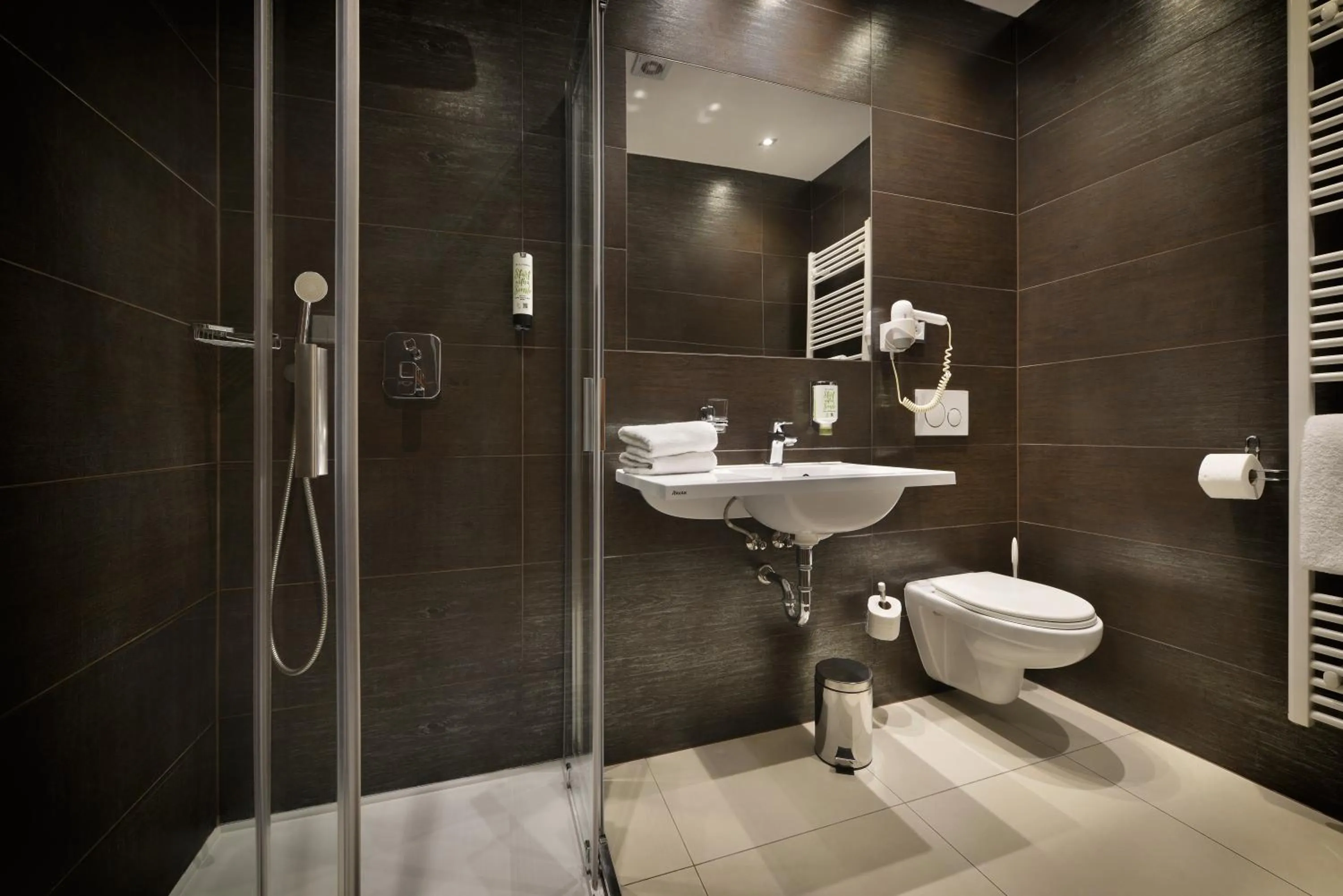 Bathroom in Prague Season Hotel