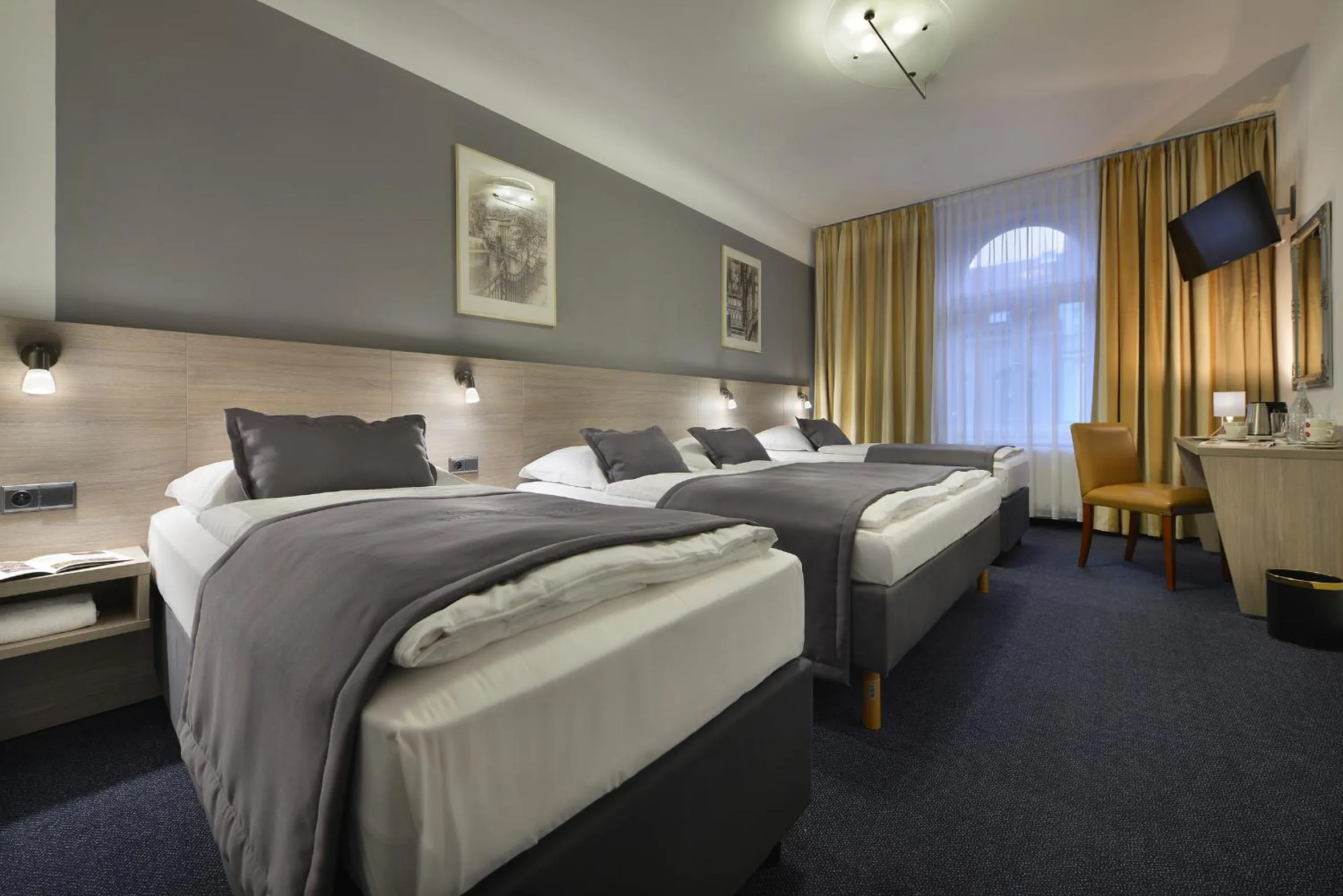 Bedroom, Bed in Prague Season Hotel