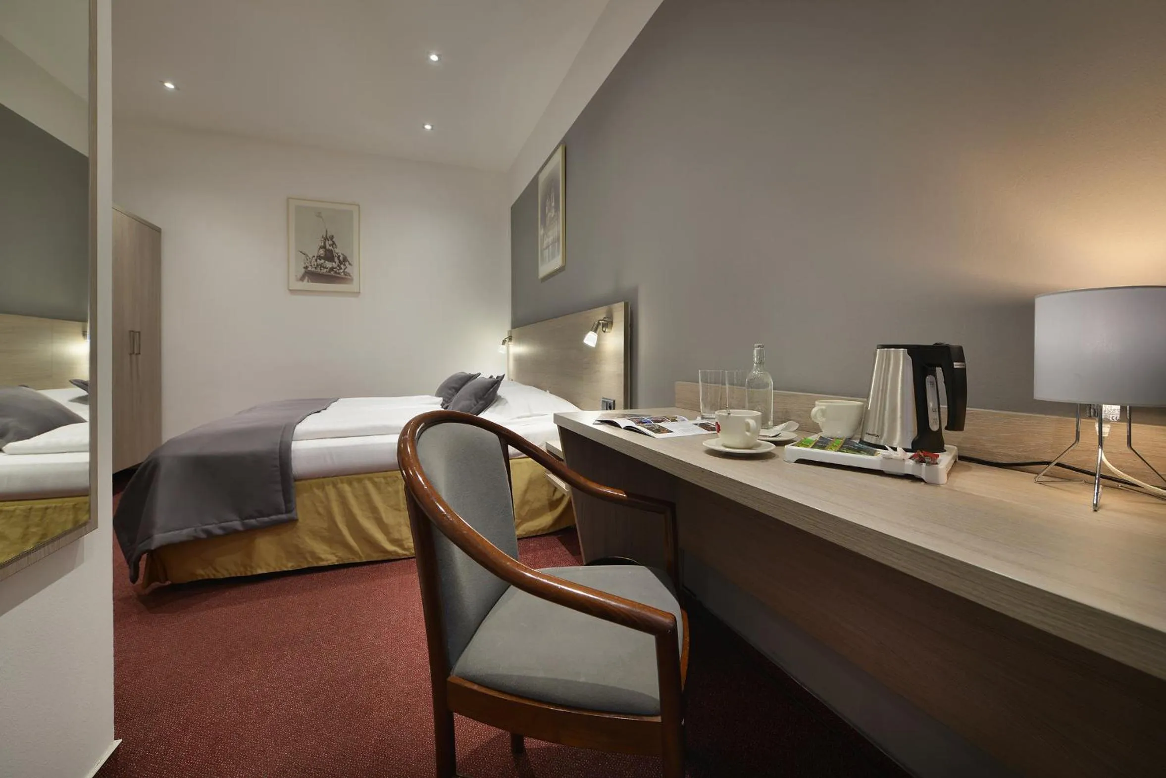 Coffee/tea facilities, Bed in Prague Season Hotel