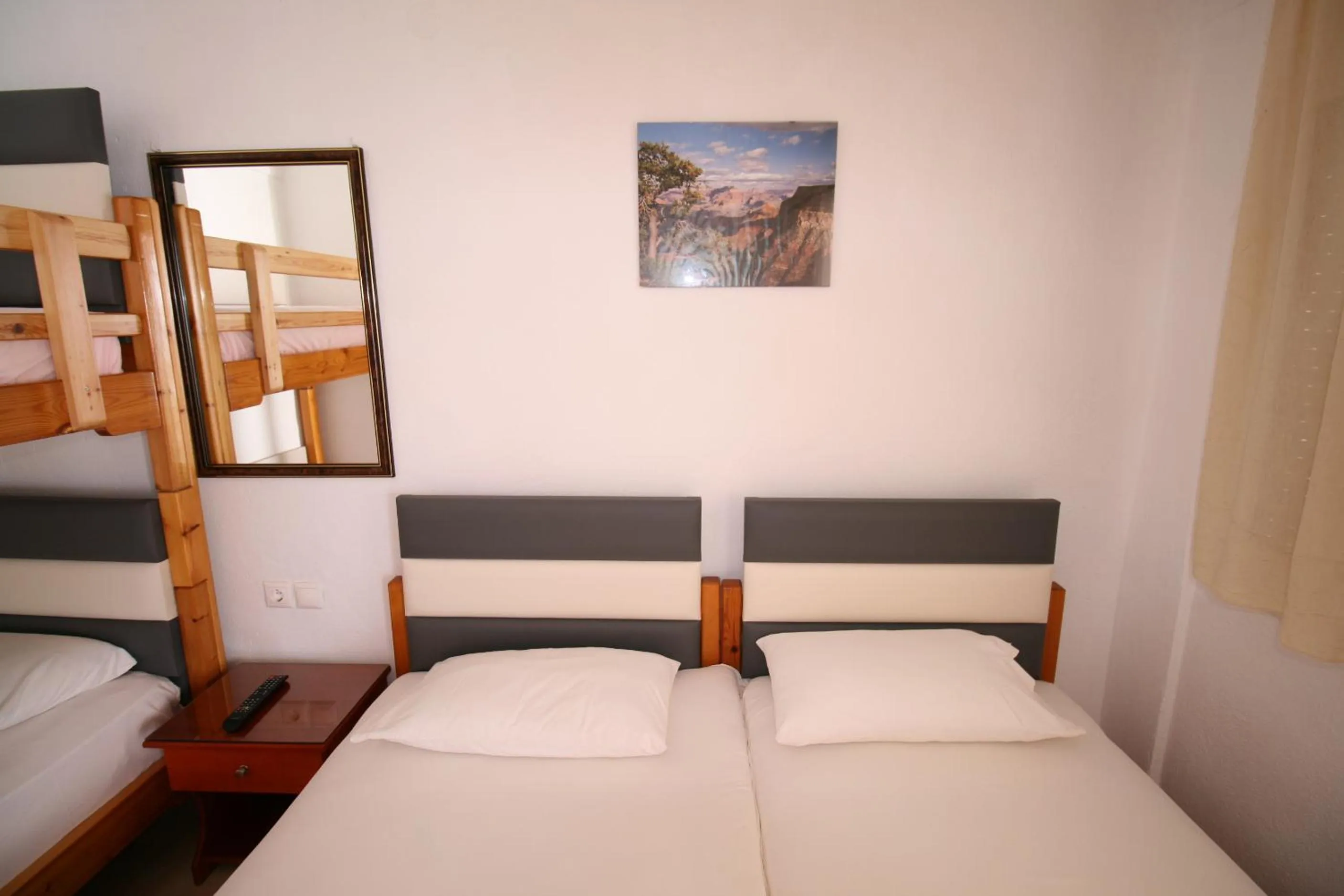 Photo of the whole room in SARTI CENTER studios