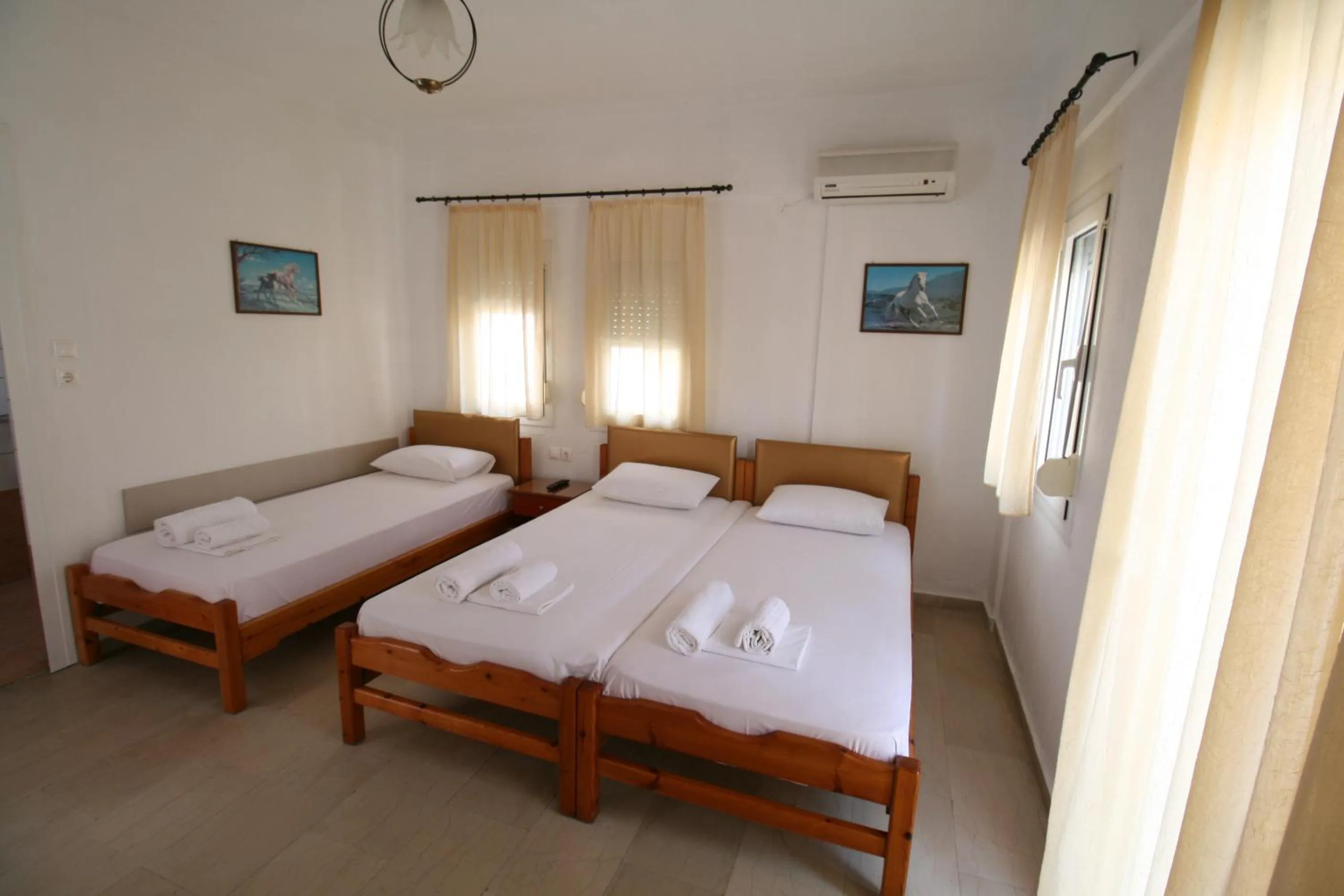 Photo of the whole room in SARTI CENTER studios