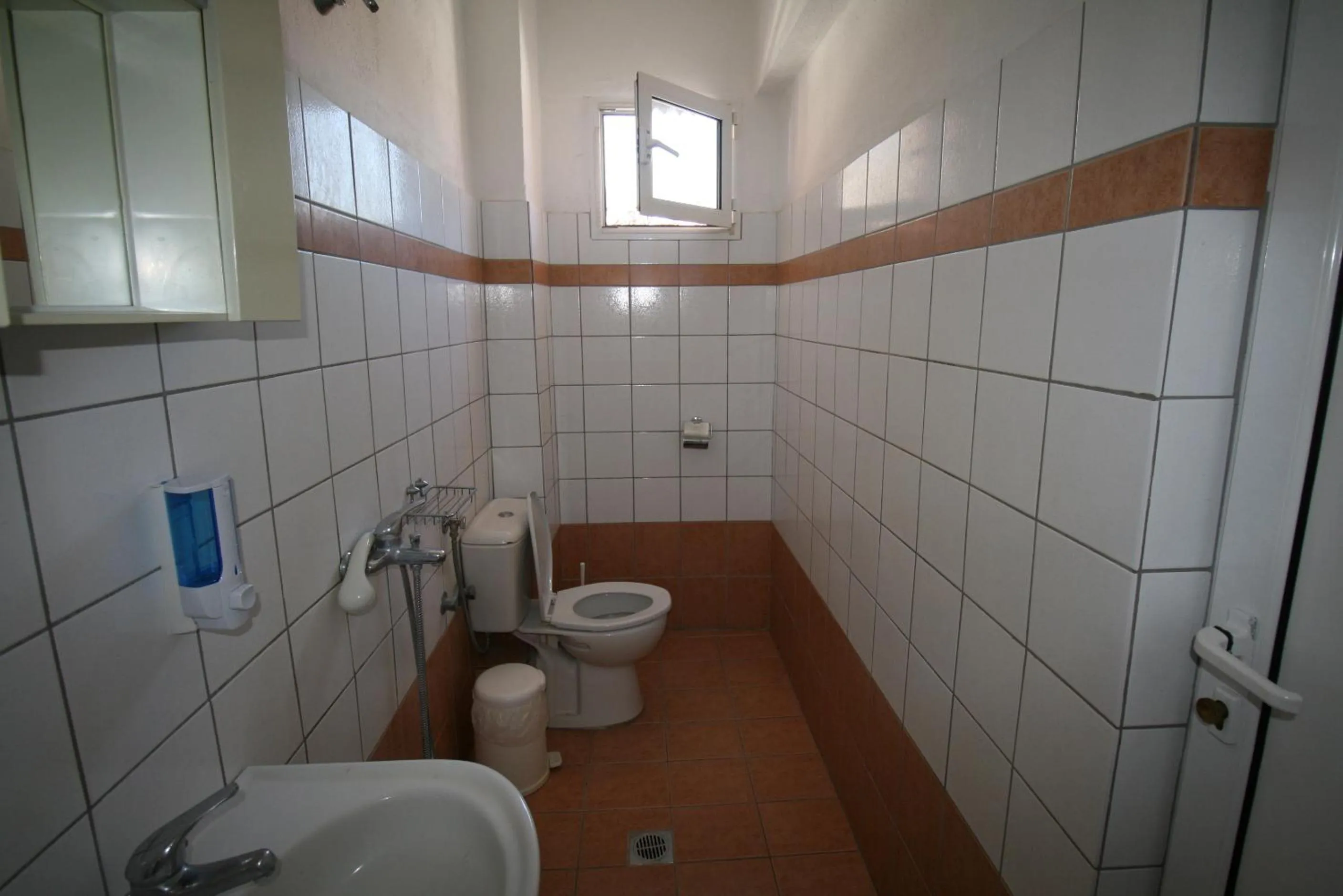 Bathroom in SARTI CENTER studios