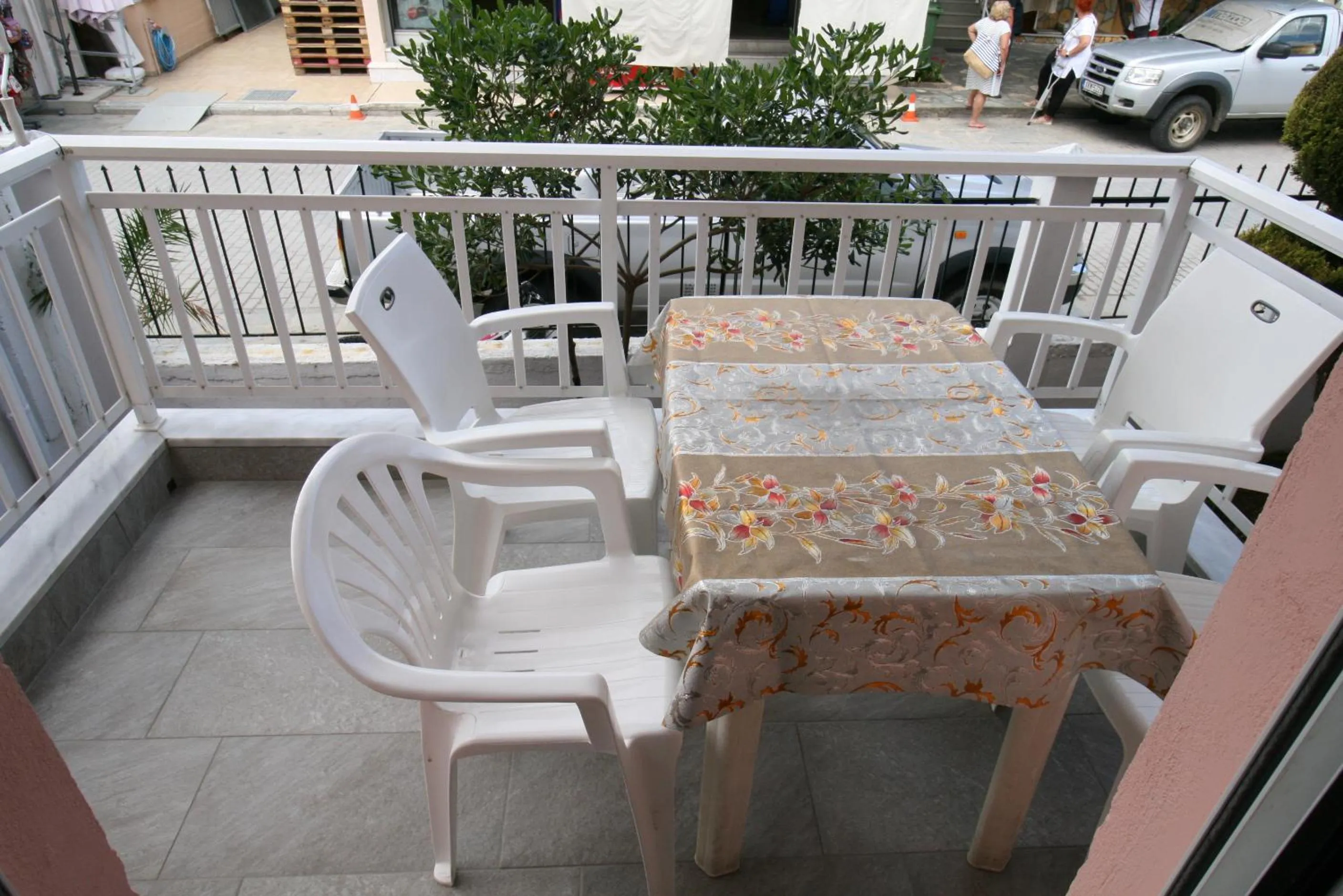 Balcony/Terrace in SARTI CENTER studios