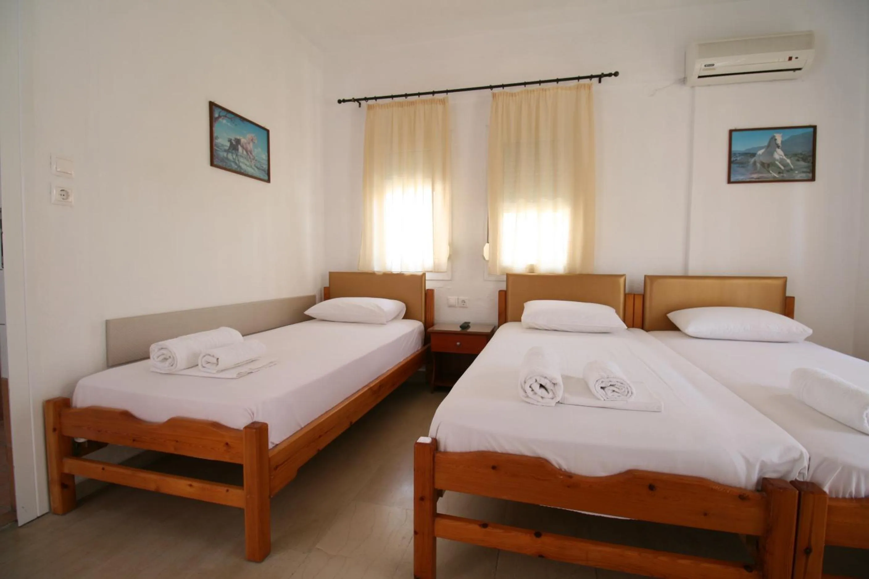 Photo of the whole room in SARTI CENTER studios