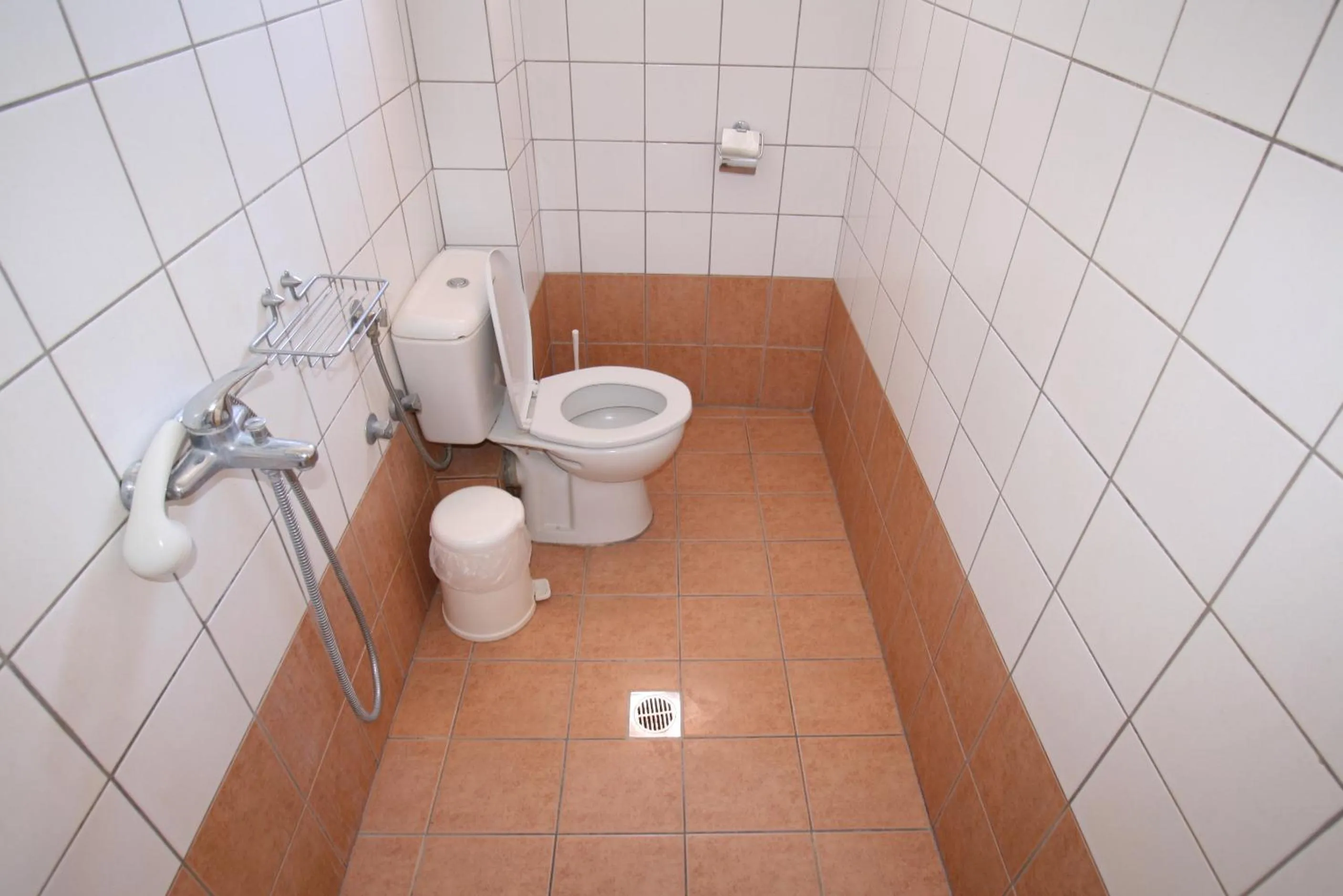 Bathroom in SARTI CENTER studios