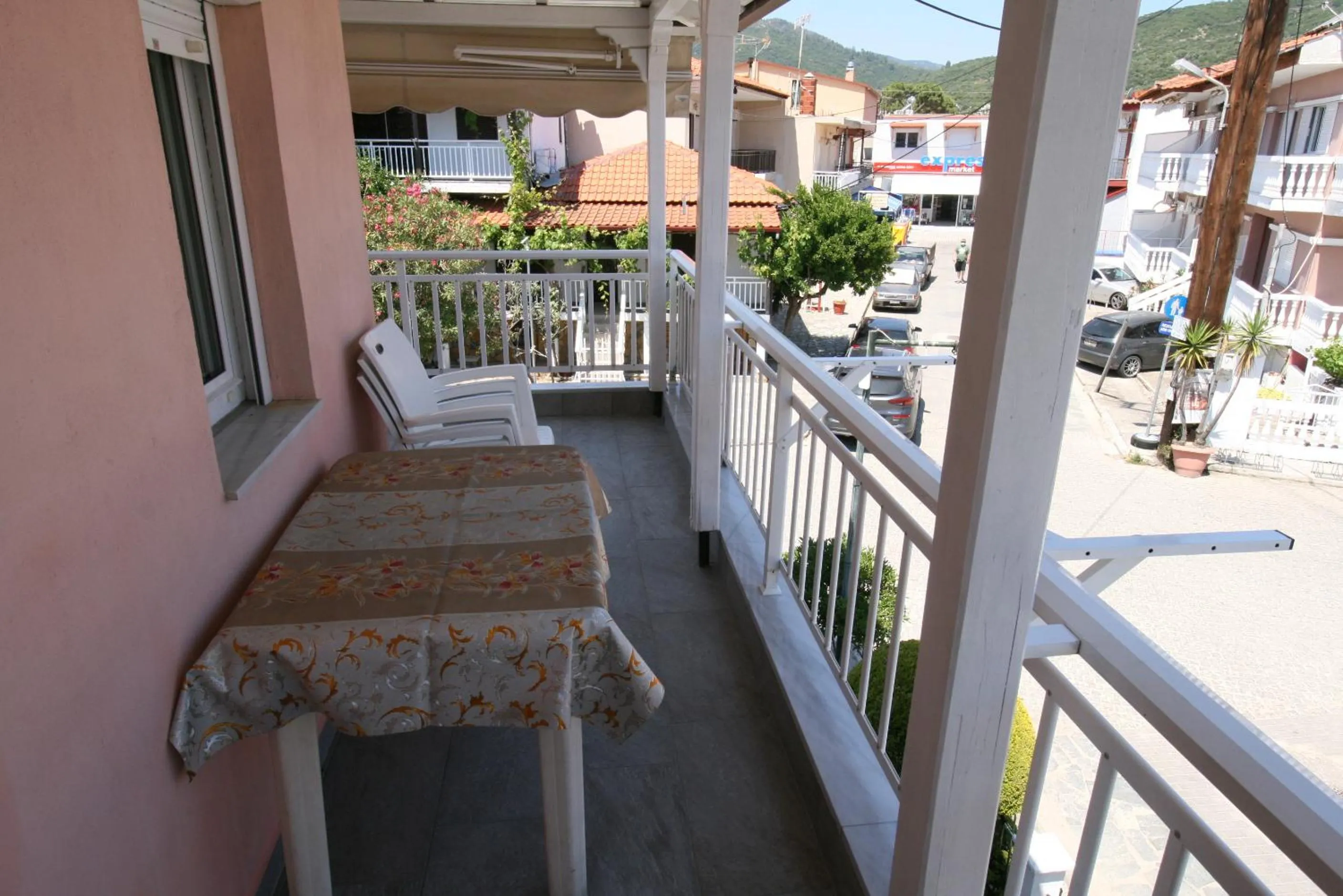 Balcony/Terrace in SARTI CENTER studios