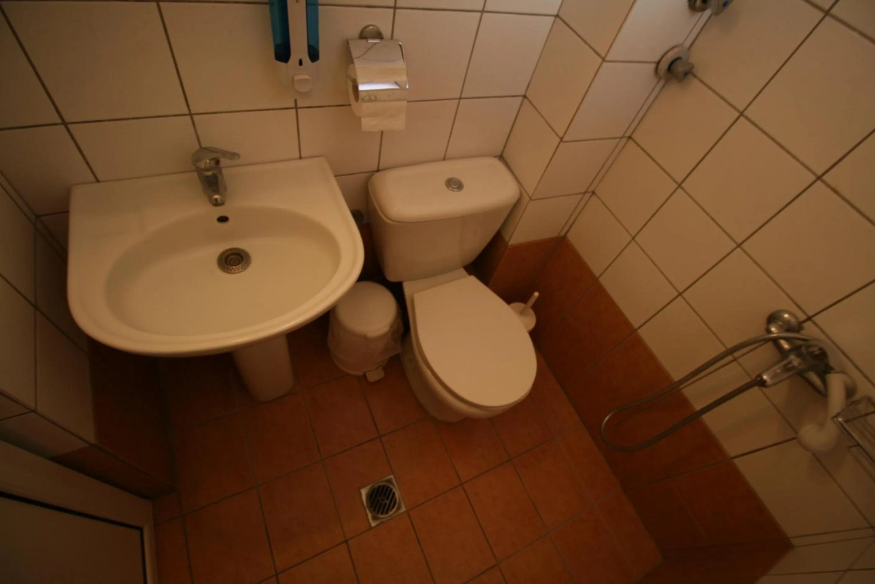 Bathroom in SARTI CENTER studios