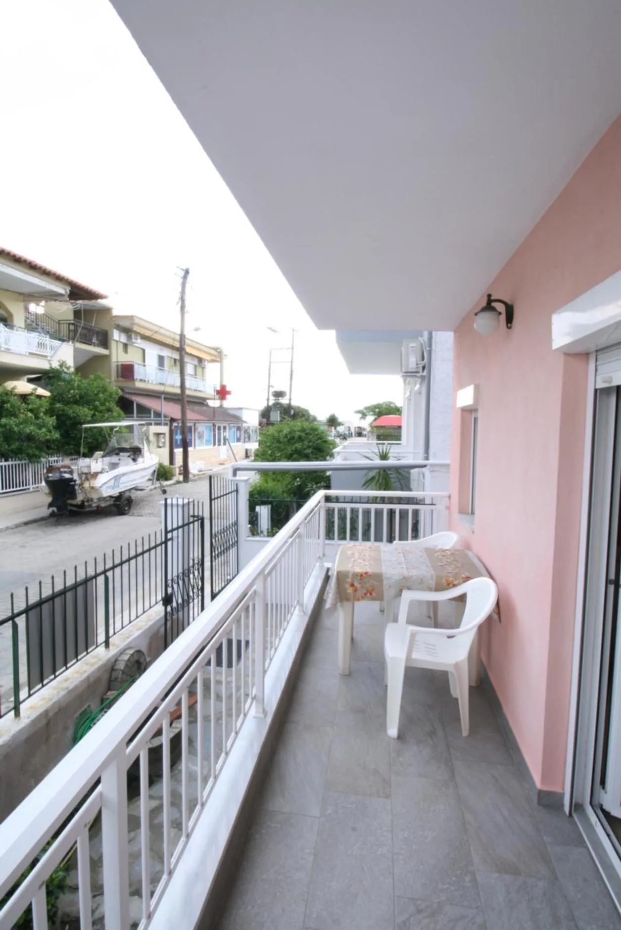 Balcony/Terrace in SARTI CENTER studios