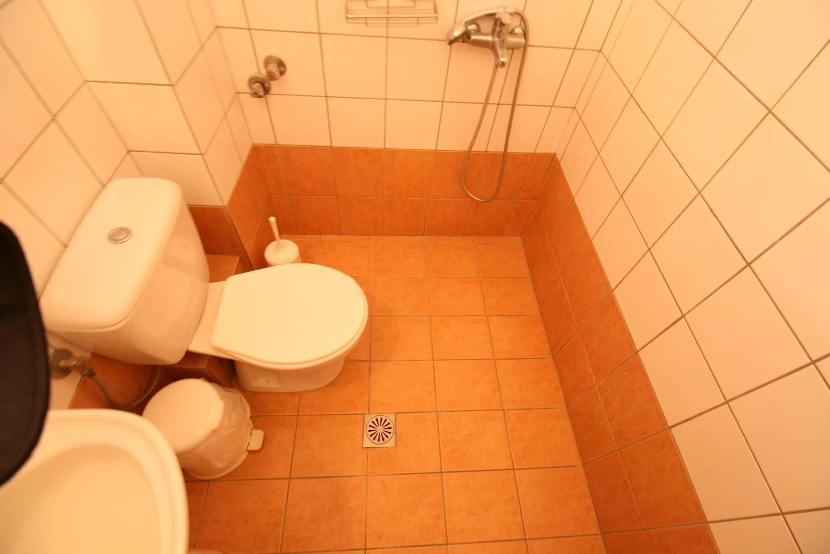 Bathroom in SARTI CENTER studios