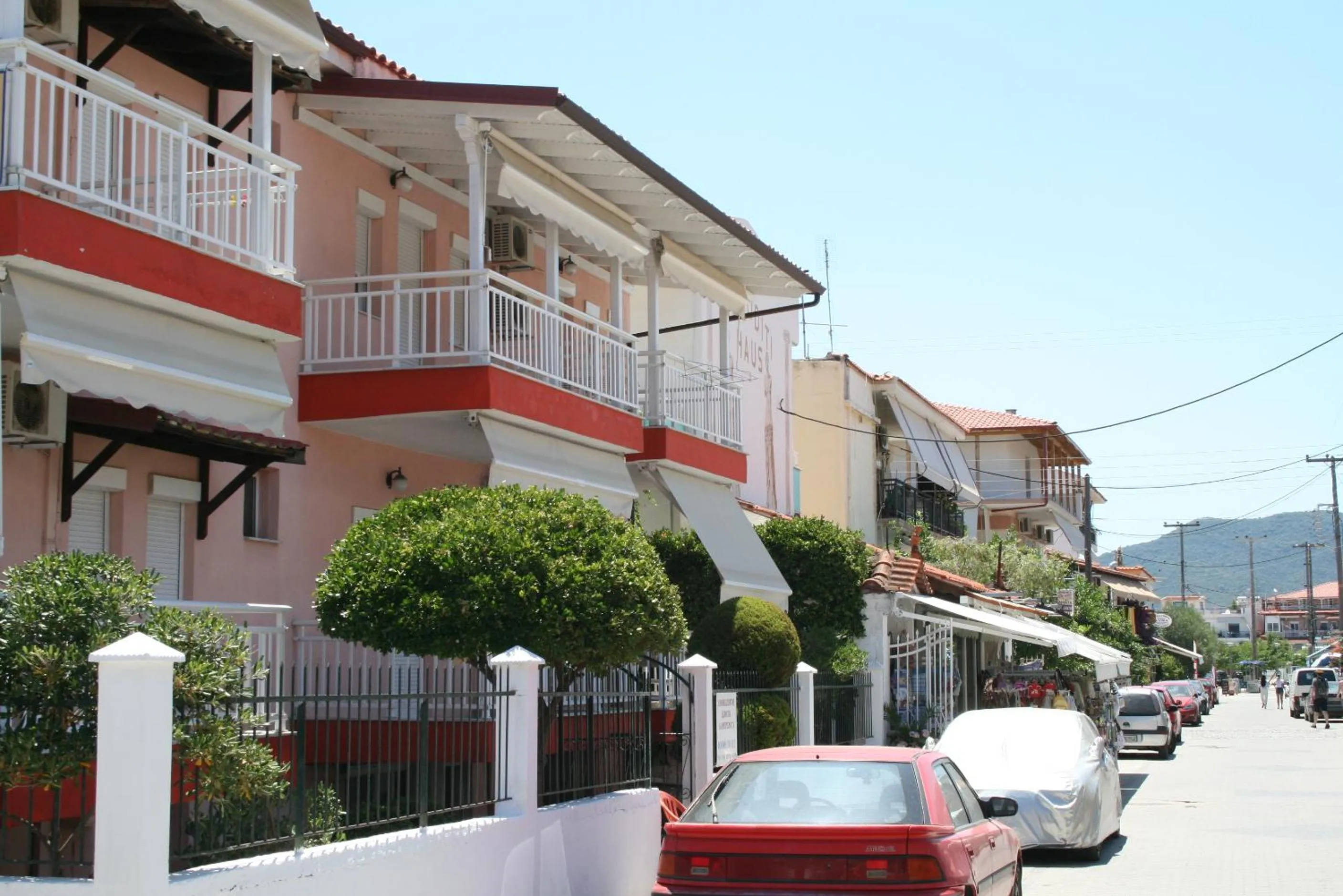 Property building in SARTI CENTER studios