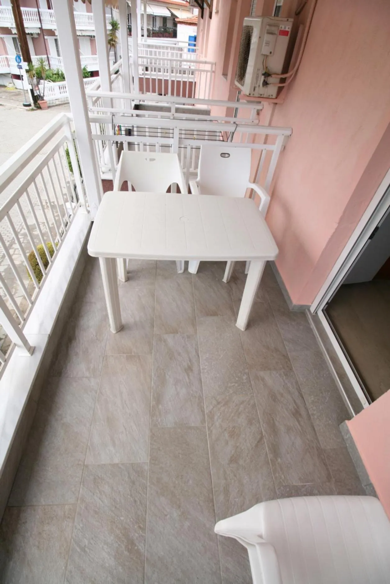 Balcony/Terrace in SARTI CENTER studios