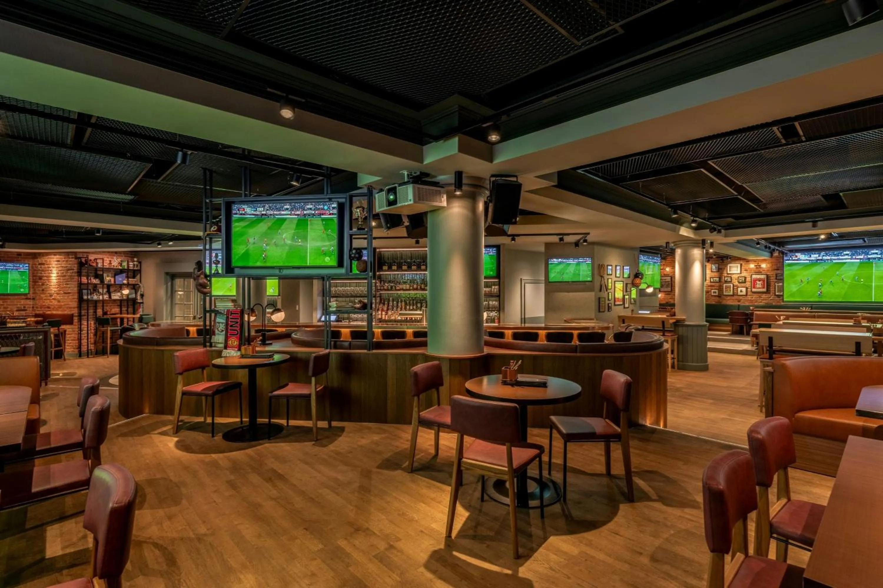 Restaurant/places to eat in Munich Marriott Hotel