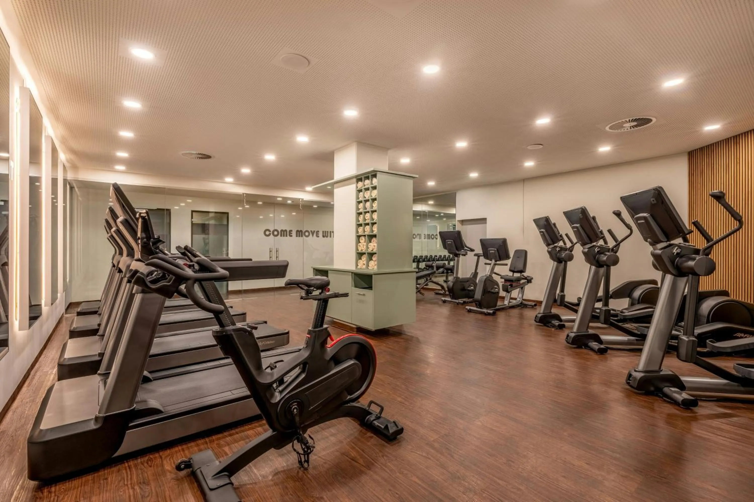 Fitness centre/facilities in Munich Marriott Hotel