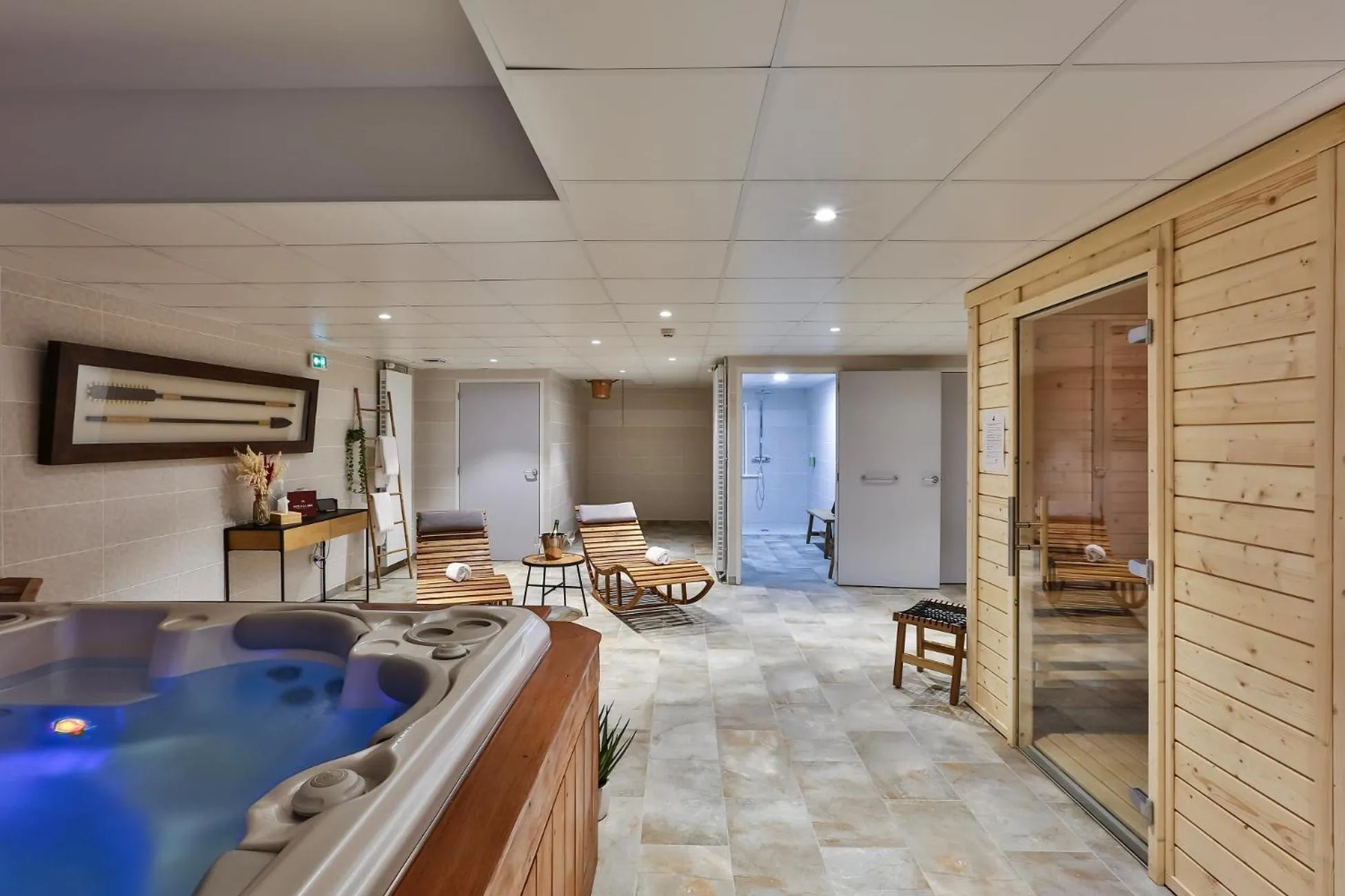 Sauna in Hôtel & Spa FACE À LA MER