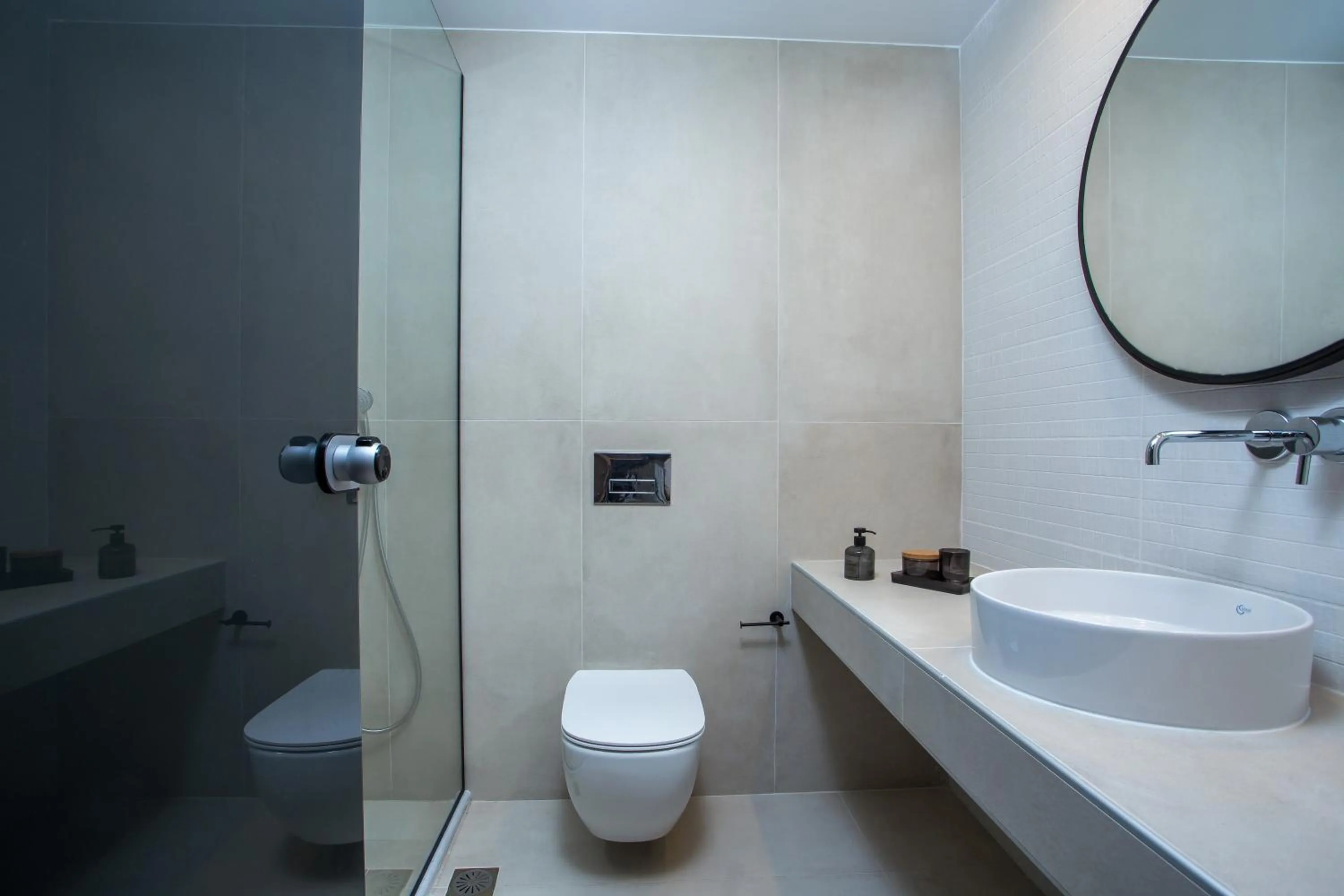 Bathroom in Vanik Suites