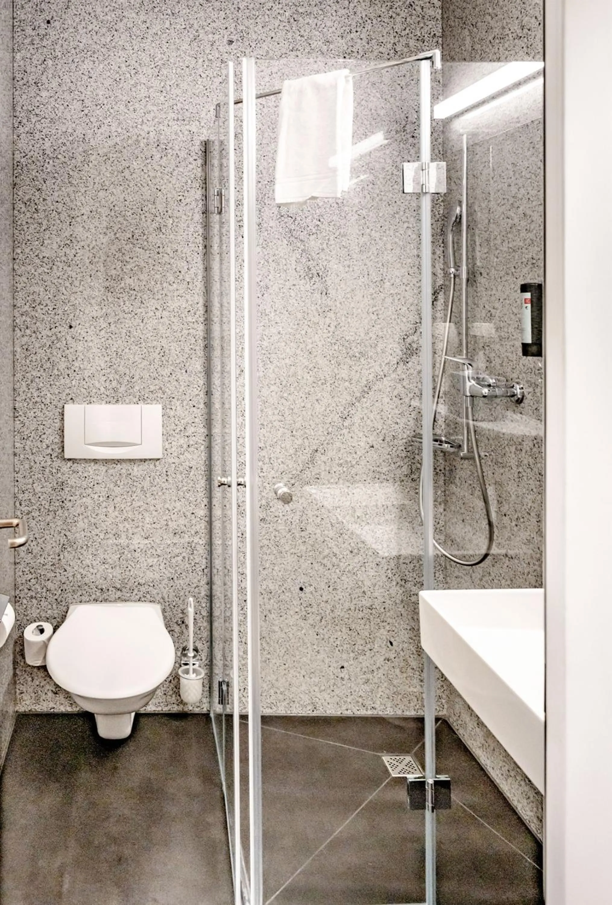 Bathroom in Tailormade Hotel STANS SÜD