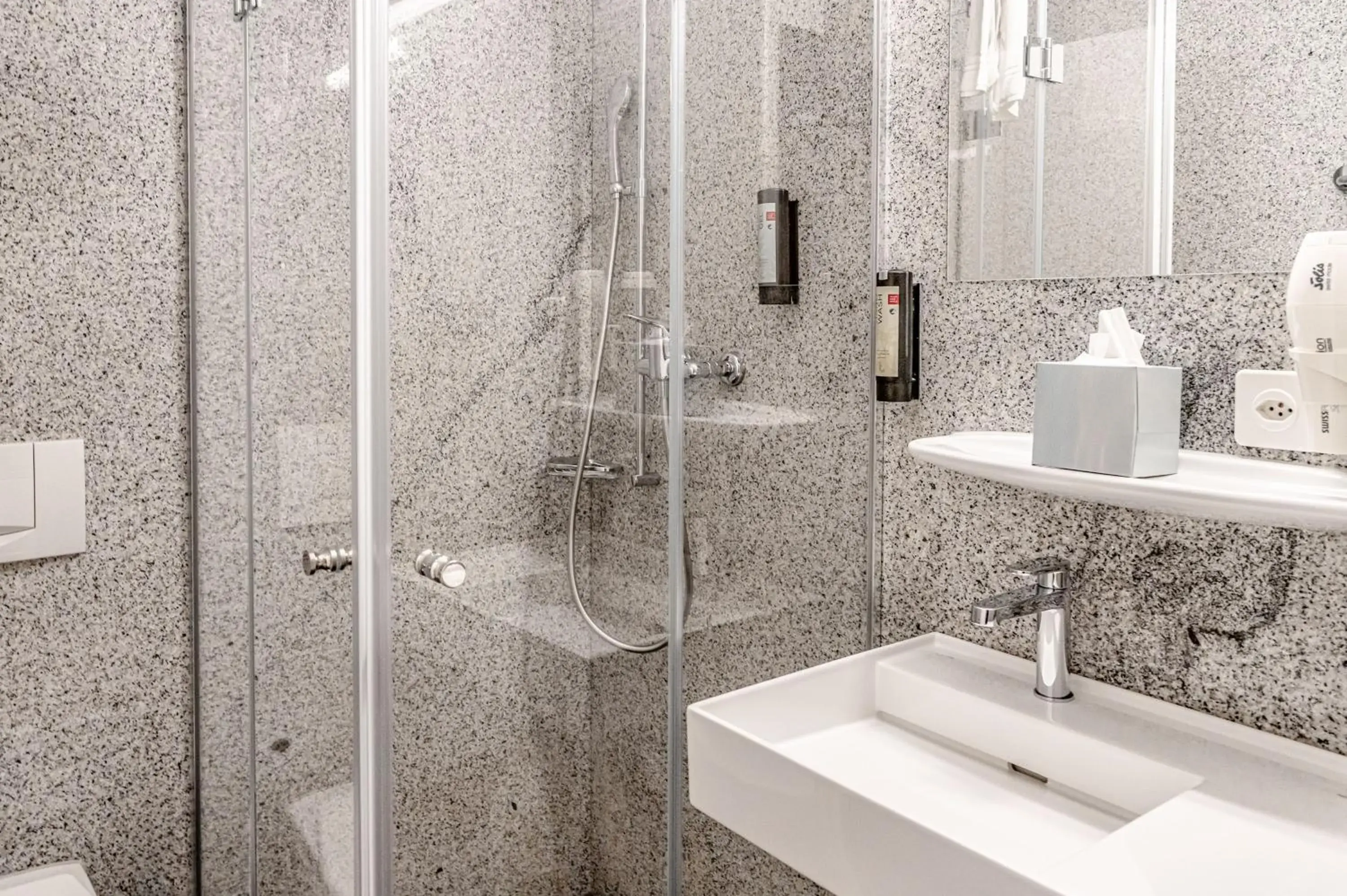 Single Room in Tailormade Hotel STANS SÜD Single Room in Tailormade Hotel STANS SÜD