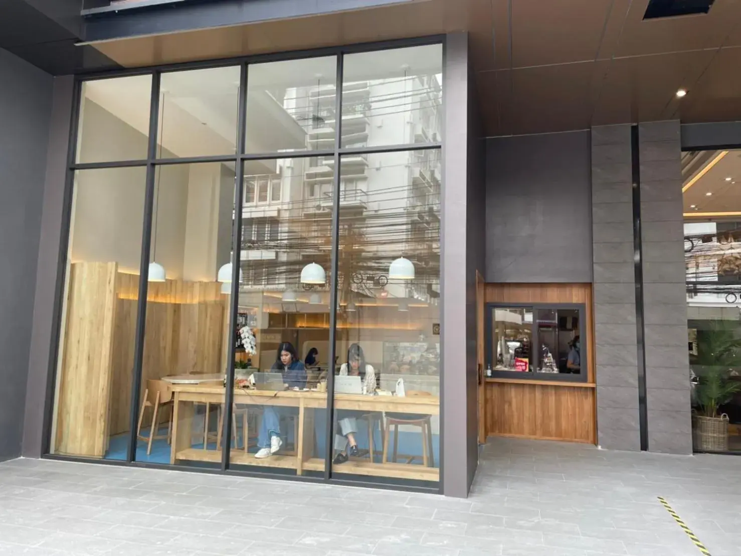 Restaurant/places to eat in The Quart Ruamrudee by UHG Restaurant/places to eat in The Quart Ruamrudee by UHG