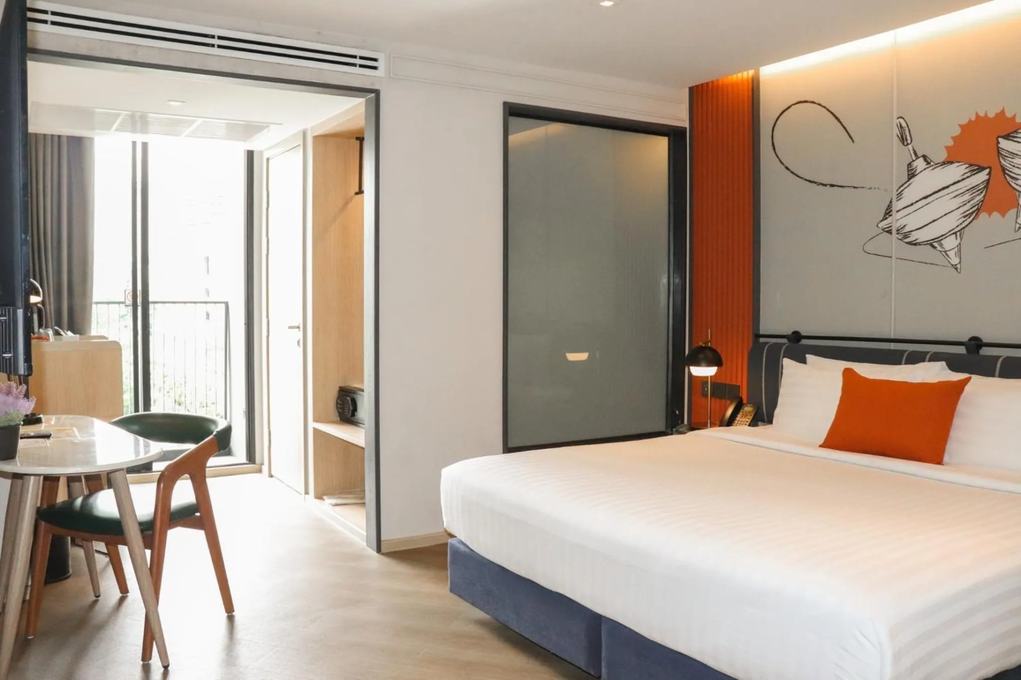 Bed in The Quart Ruamrudee by UHG