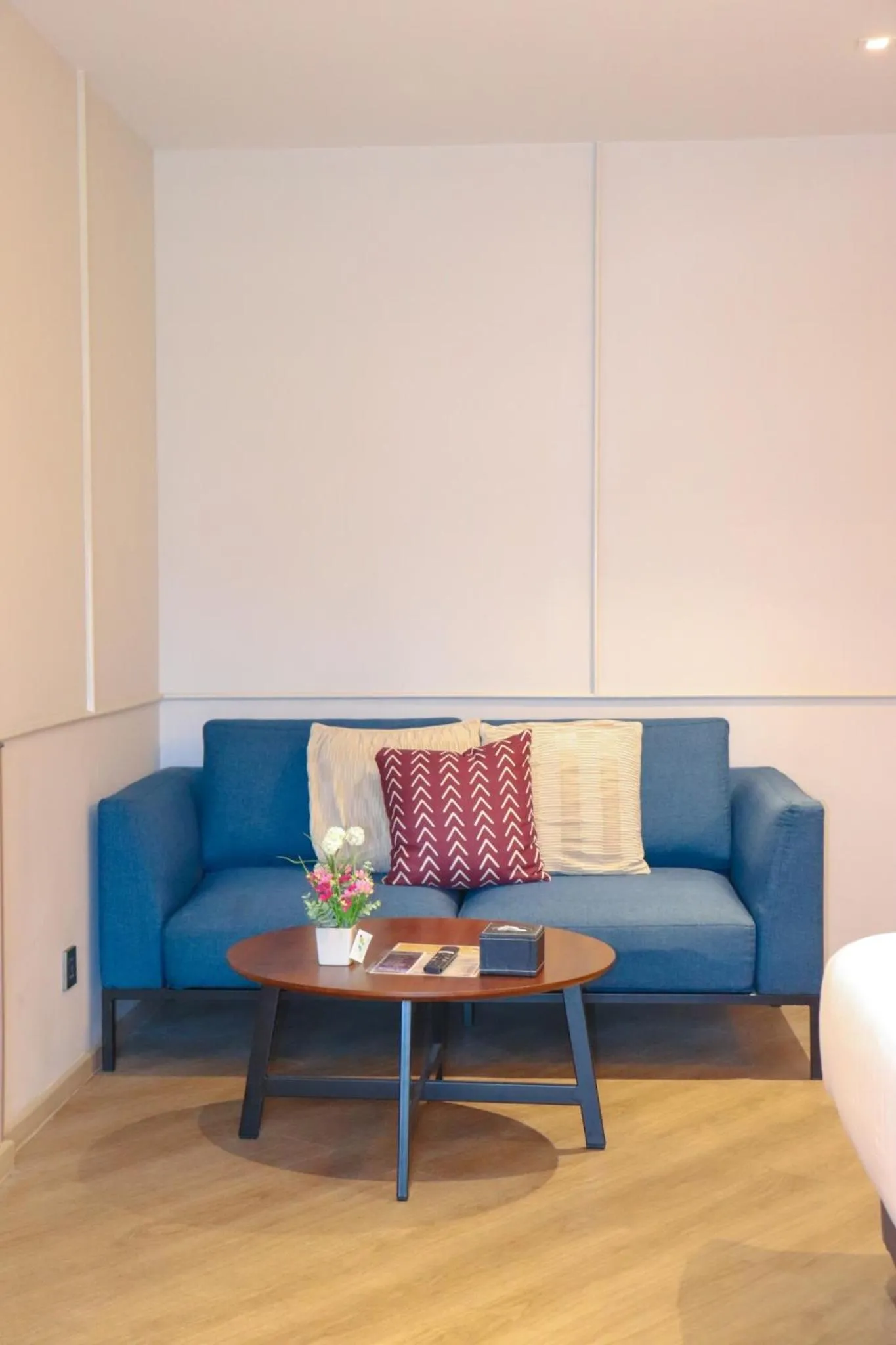 The Quart Ruamrudee by UHG