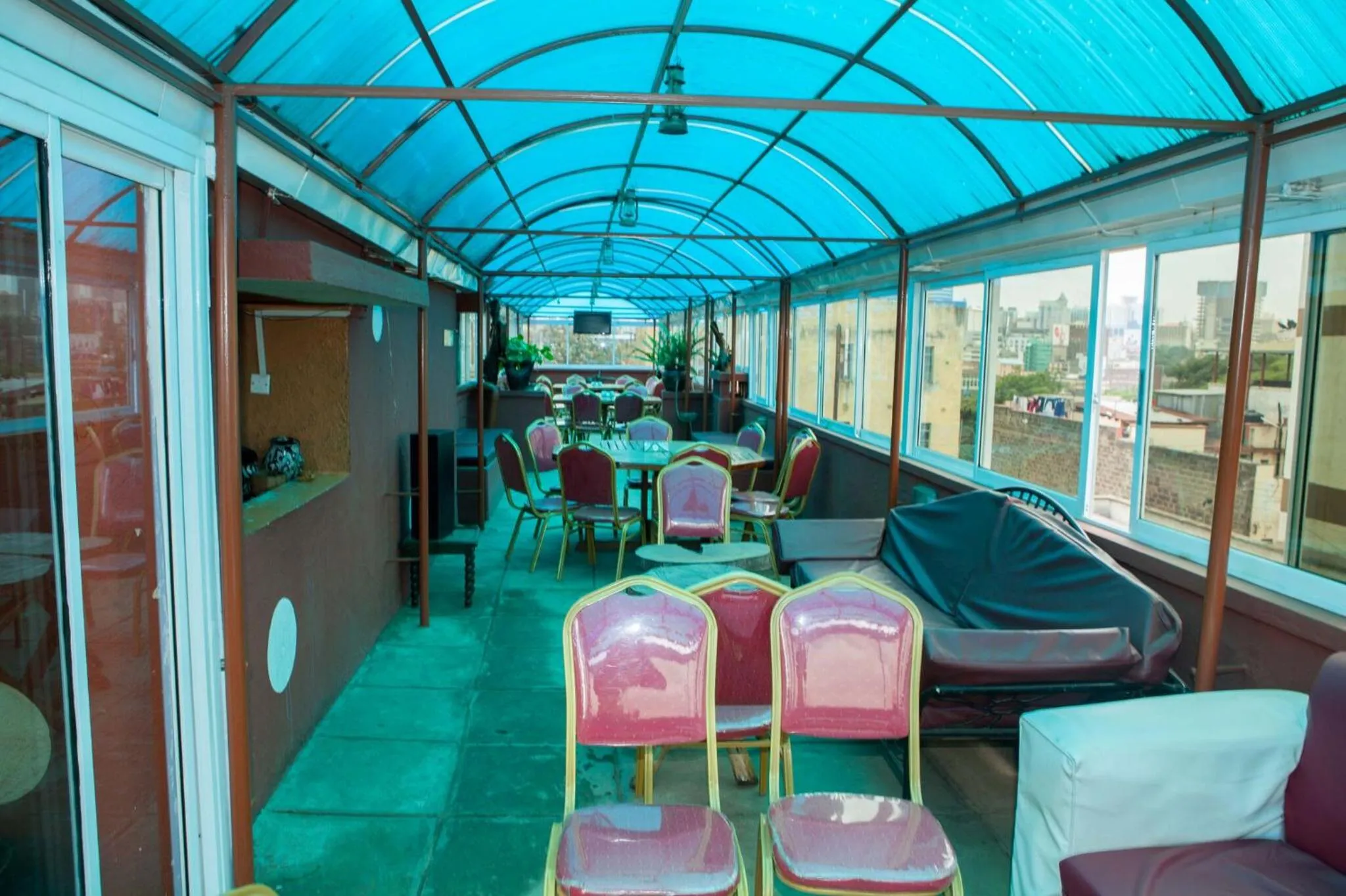 Restaurant/places to eat in Khweza Bed and Breakfast