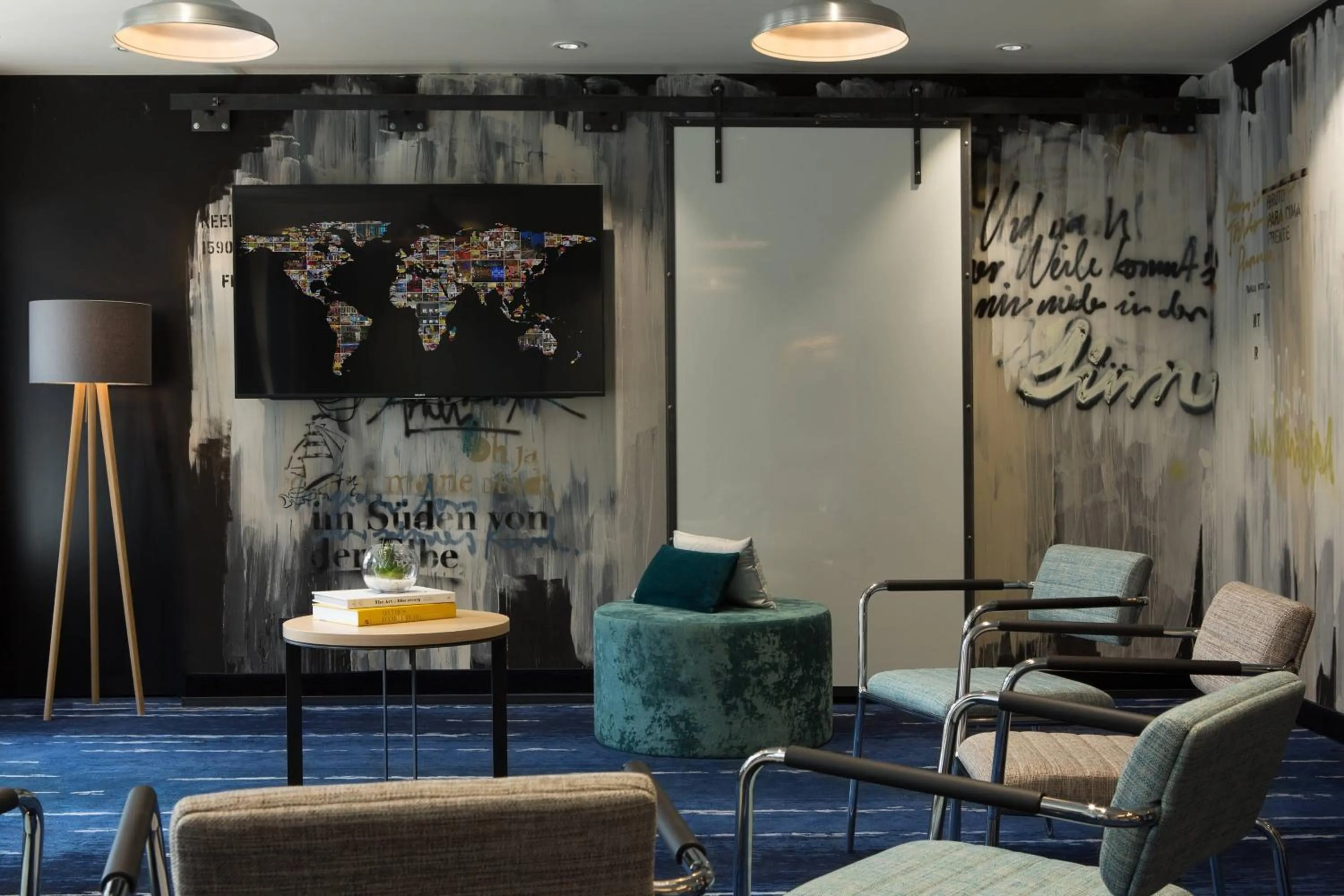 Meeting/conference room in Renaissance Hamburg Hotel