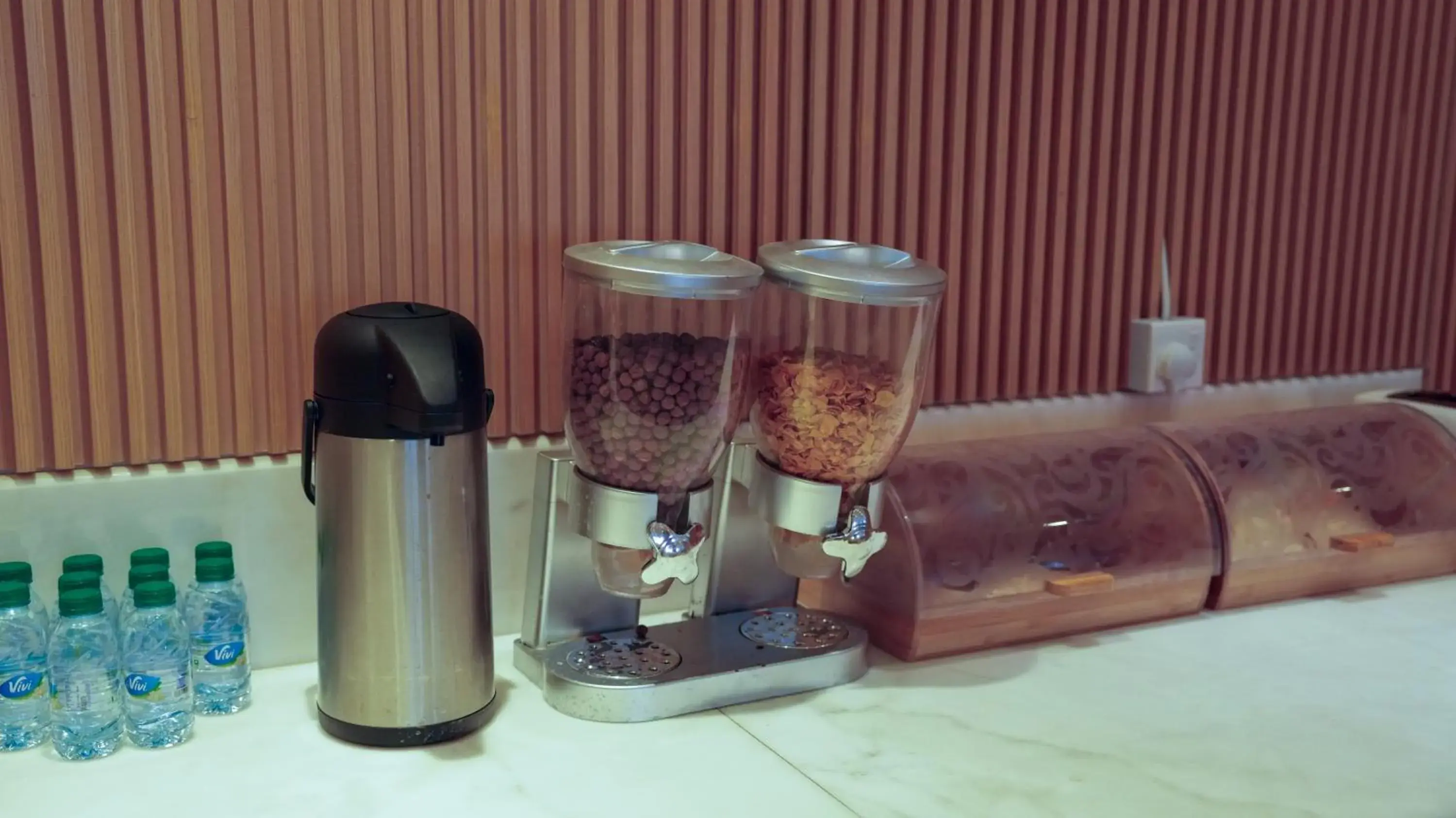 Restaurant/places to eat in Aram Hotel - AlMeshael Exit 18 فندق آرام - حي المشاعل مخرج 18 Restaurant/places to eat in Aram Hotel - AlMeshael Exit 18 فندق آرام - حي المشاعل مخرج 18