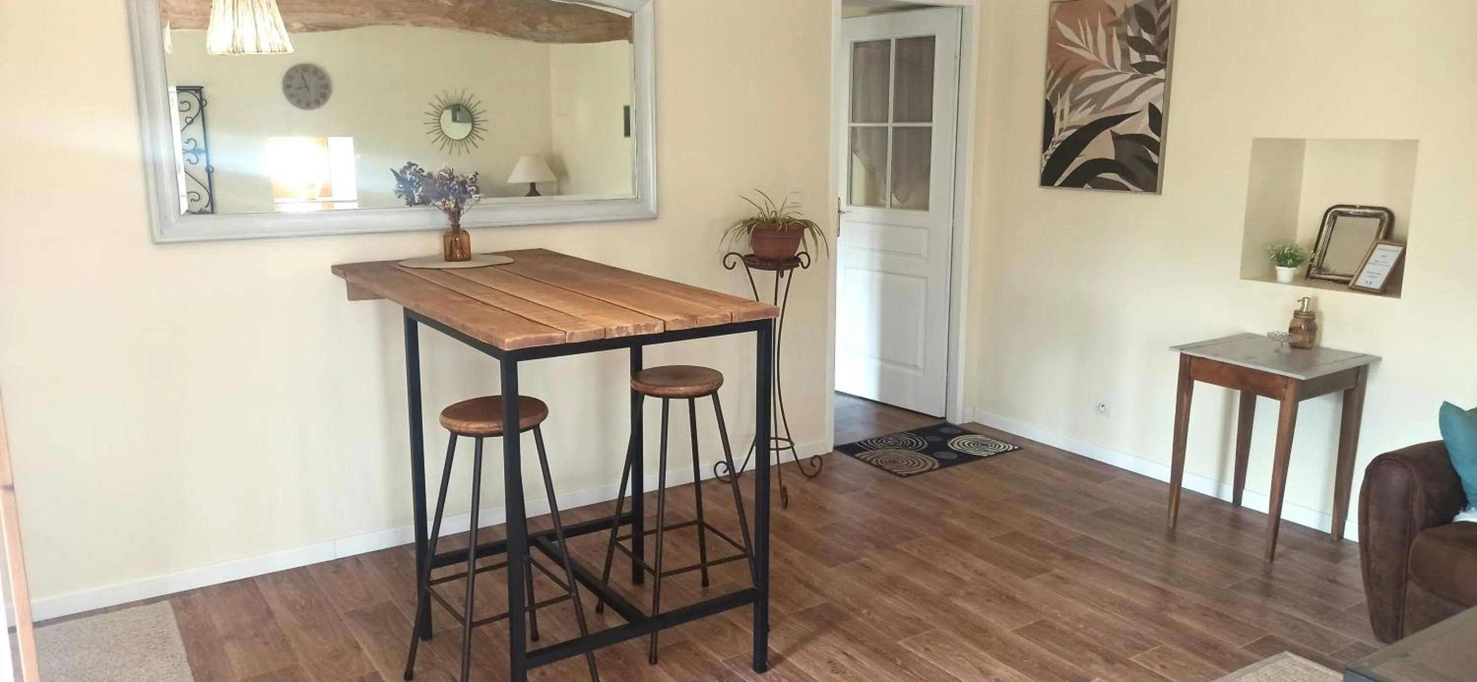 Meals in La maison de Charlotte - chambres d'hôtes-Futuroscope