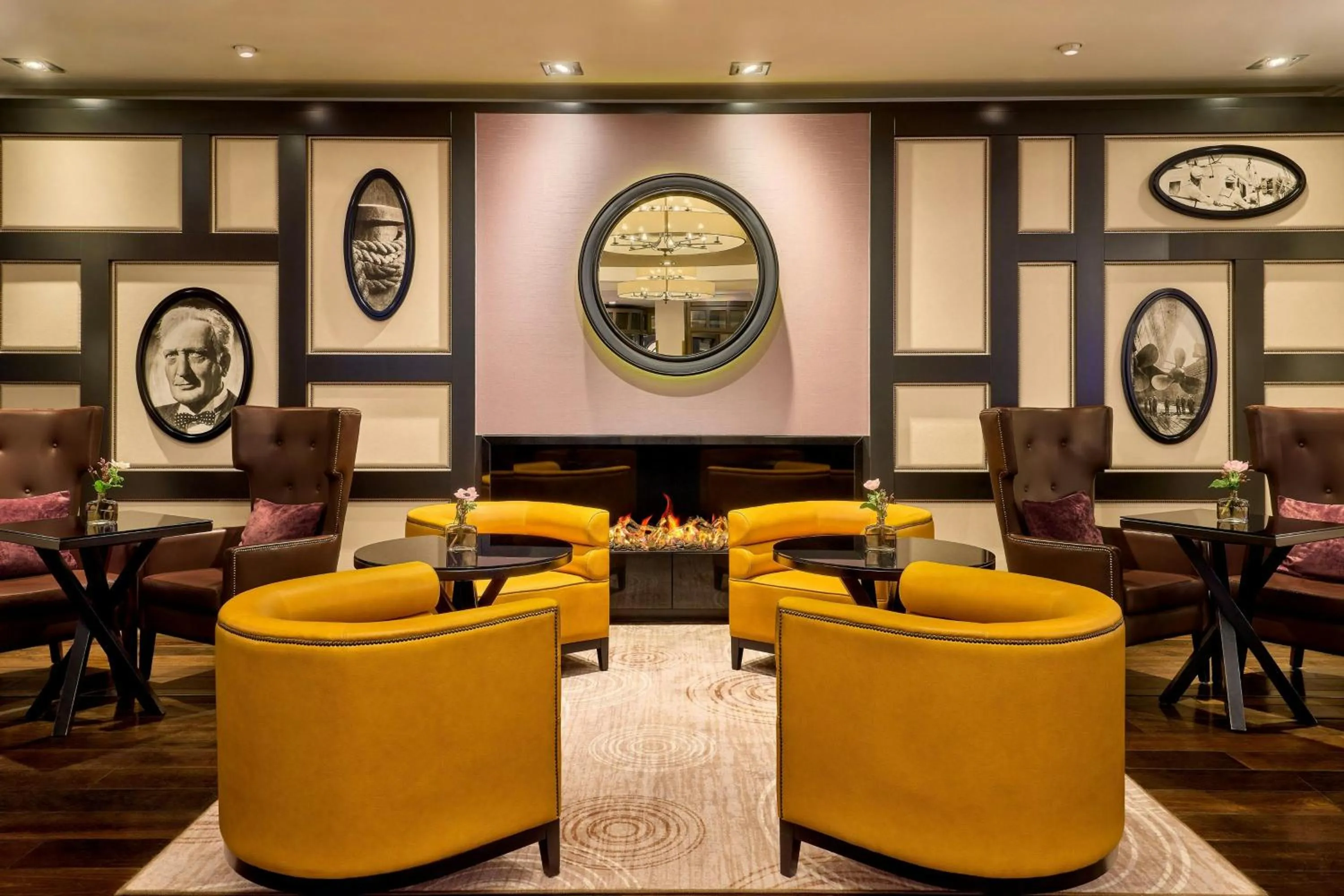 Lobby or reception in Hamburg Marriott Hotel