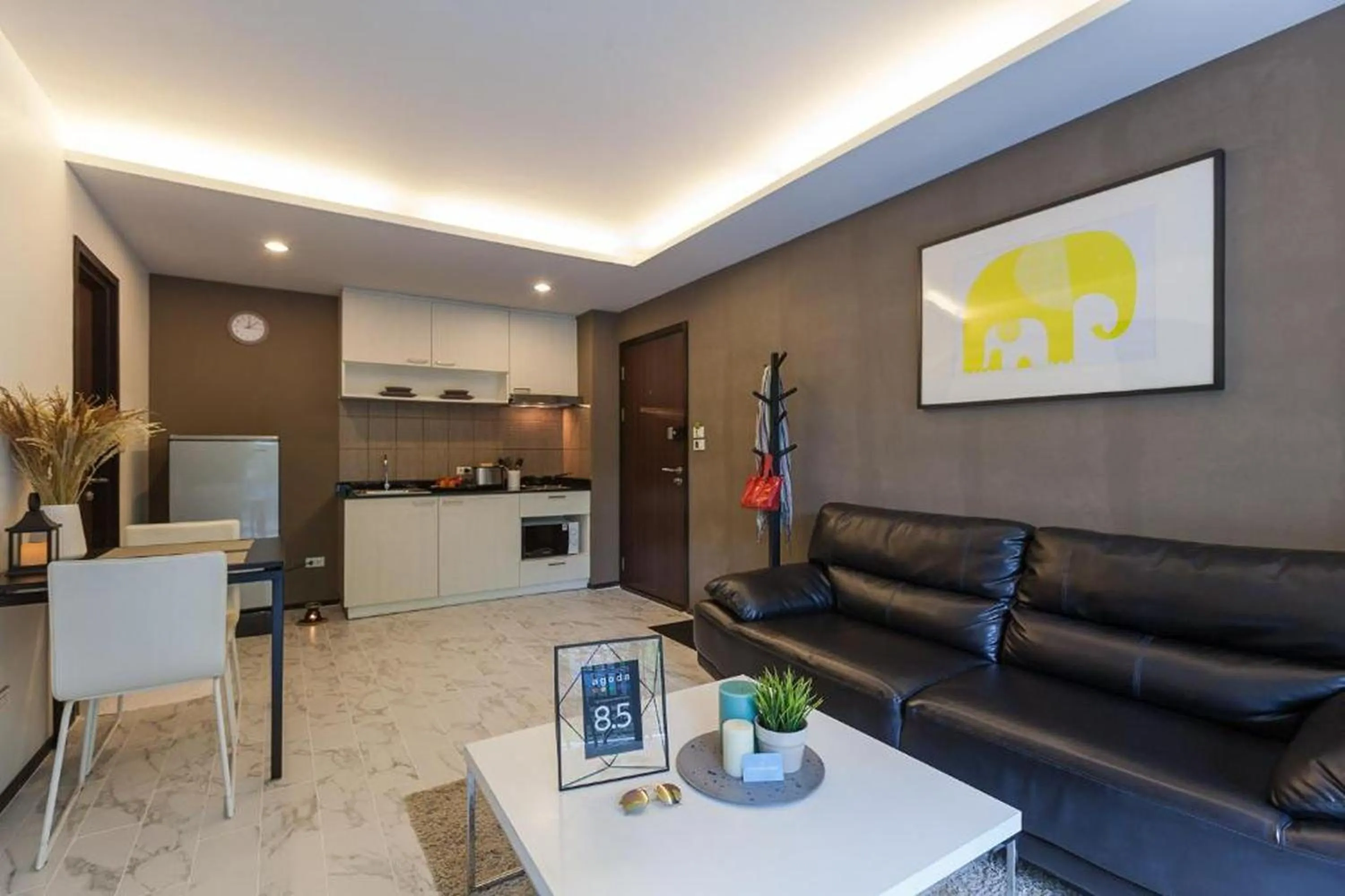 Living room in The Title Beach Front