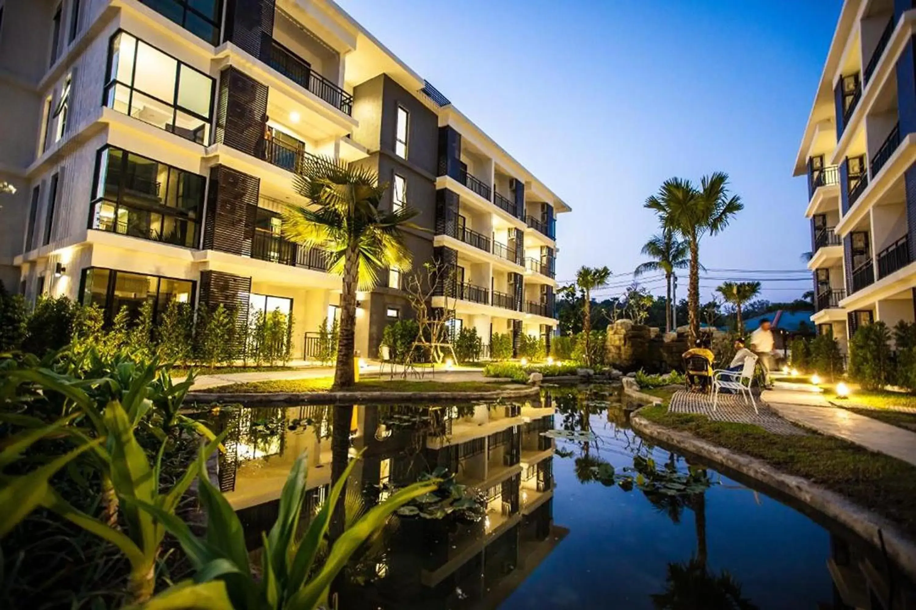 Property building in The Title Beach Front Property building in The Title Beach Front