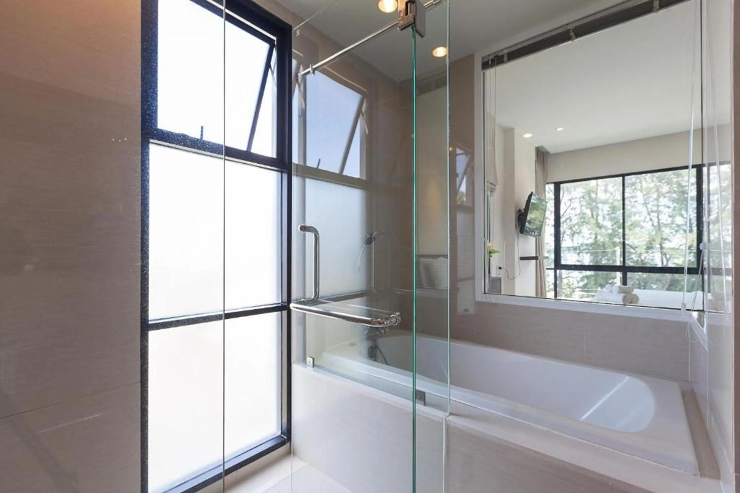 Bath in The Title Beach Front