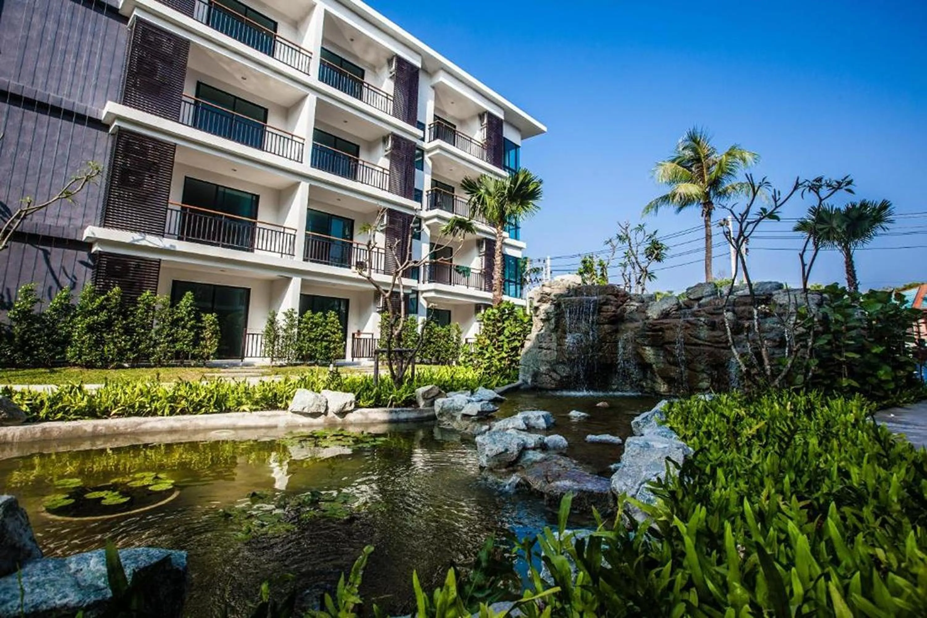 Property building in The Title Beach Front