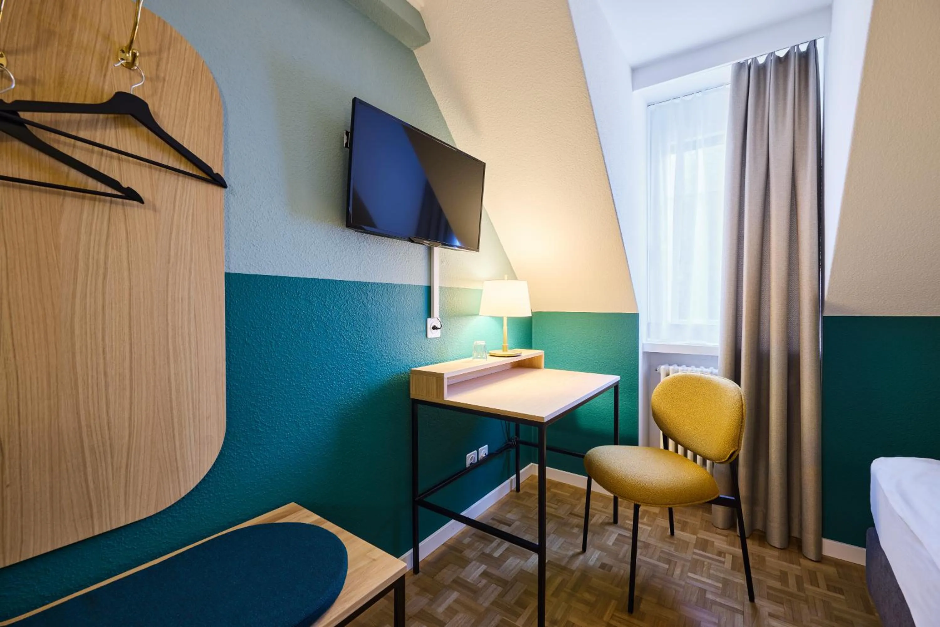 Photo of the whole room in Hotel Limmathof