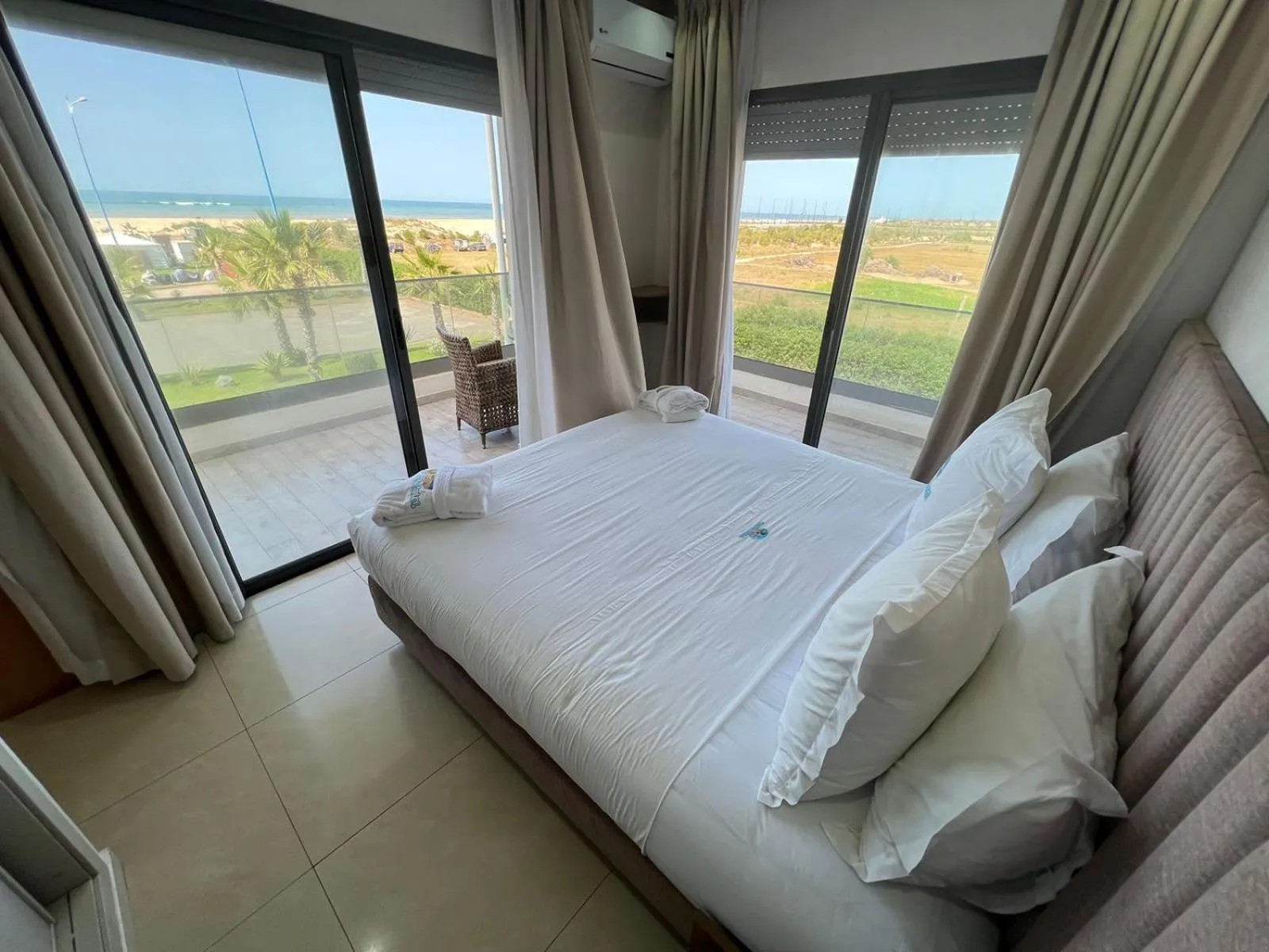 Bed in CASA BEACH HOTEL