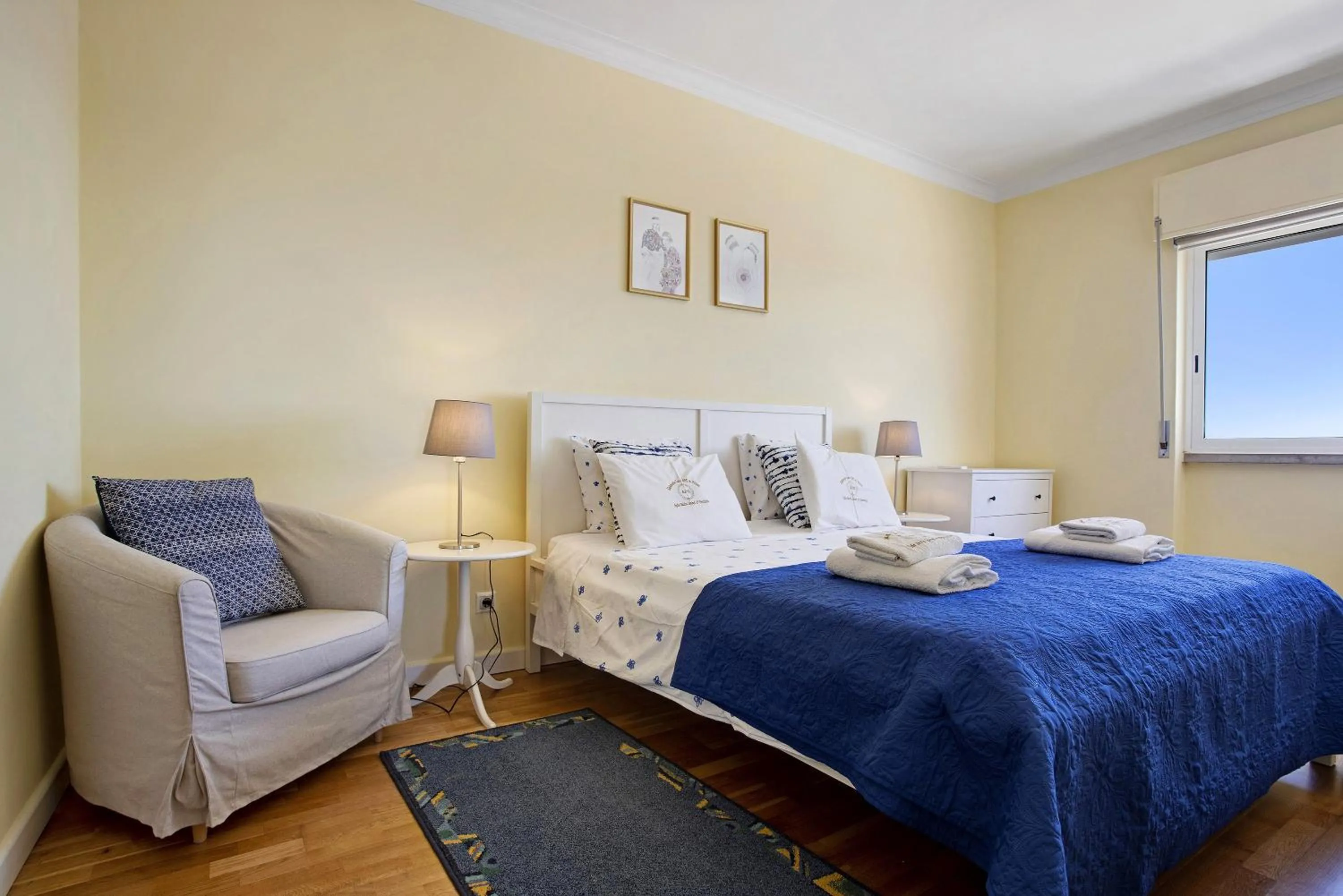 Living room, Bed in Santa Isabel Apartment
