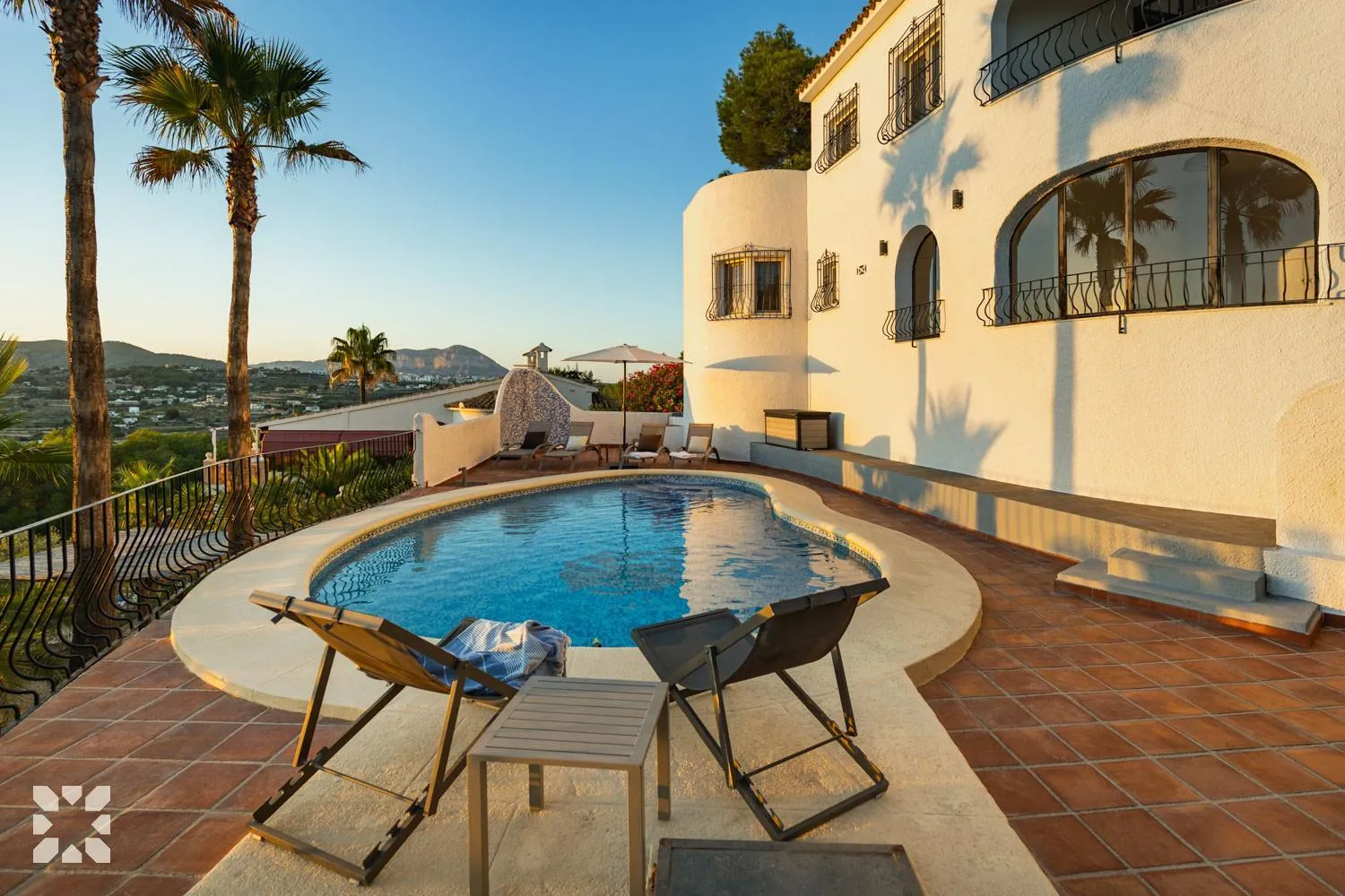 Villa Moonlight by Abahana Villas